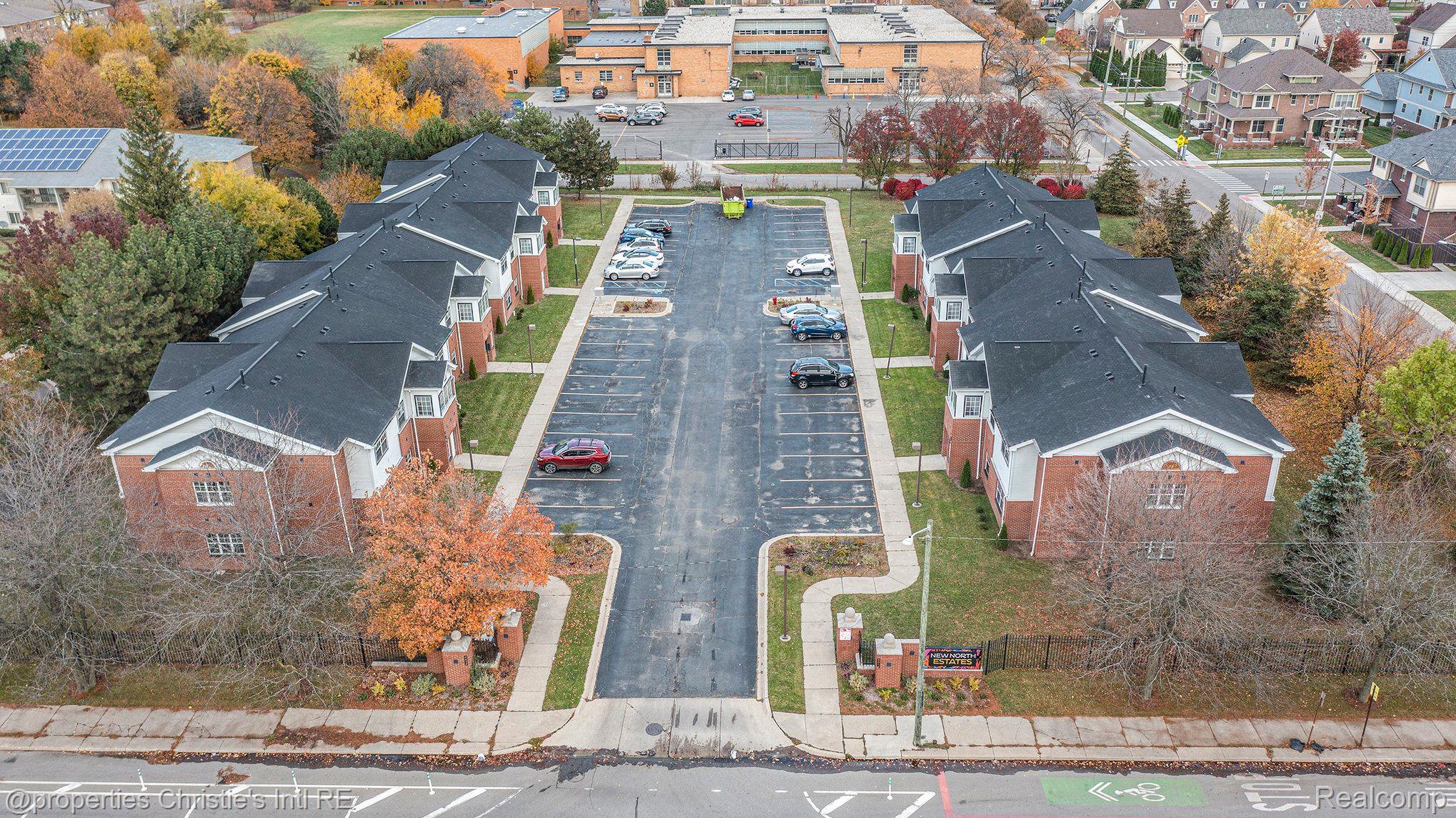 4434 TRUMBULL Street 9