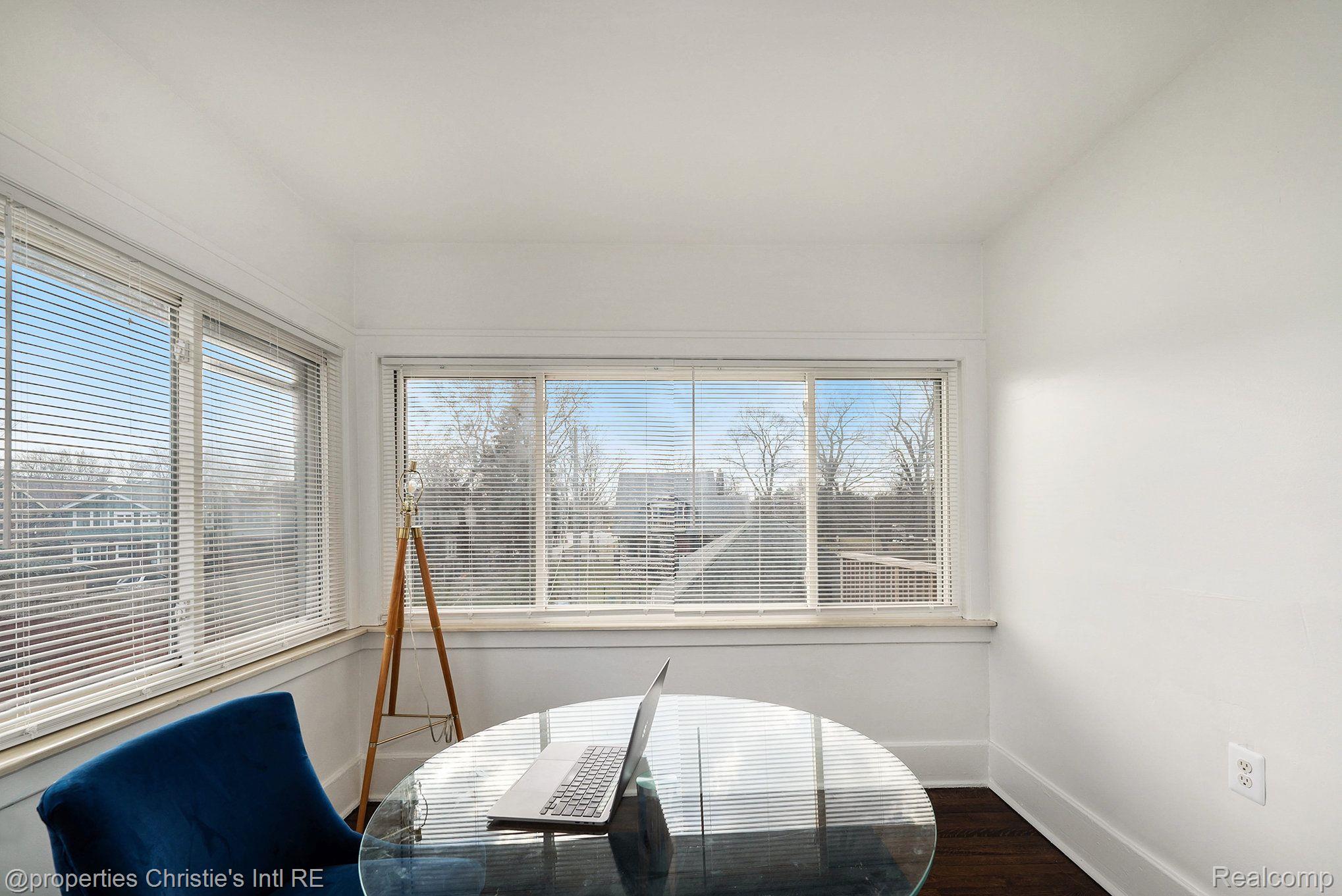 495 CHALMERS Street