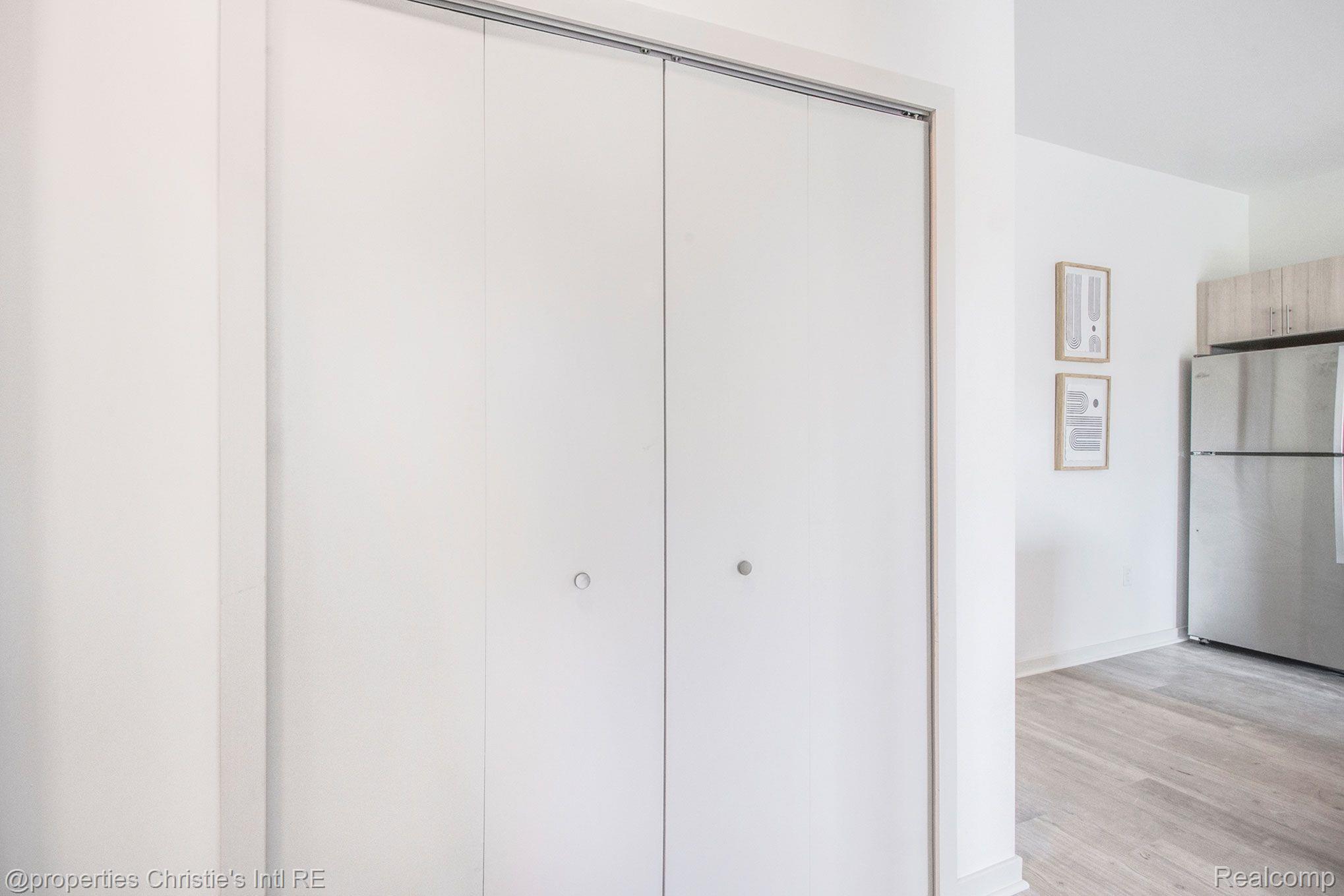 7410 KERCHEVAL Street 207