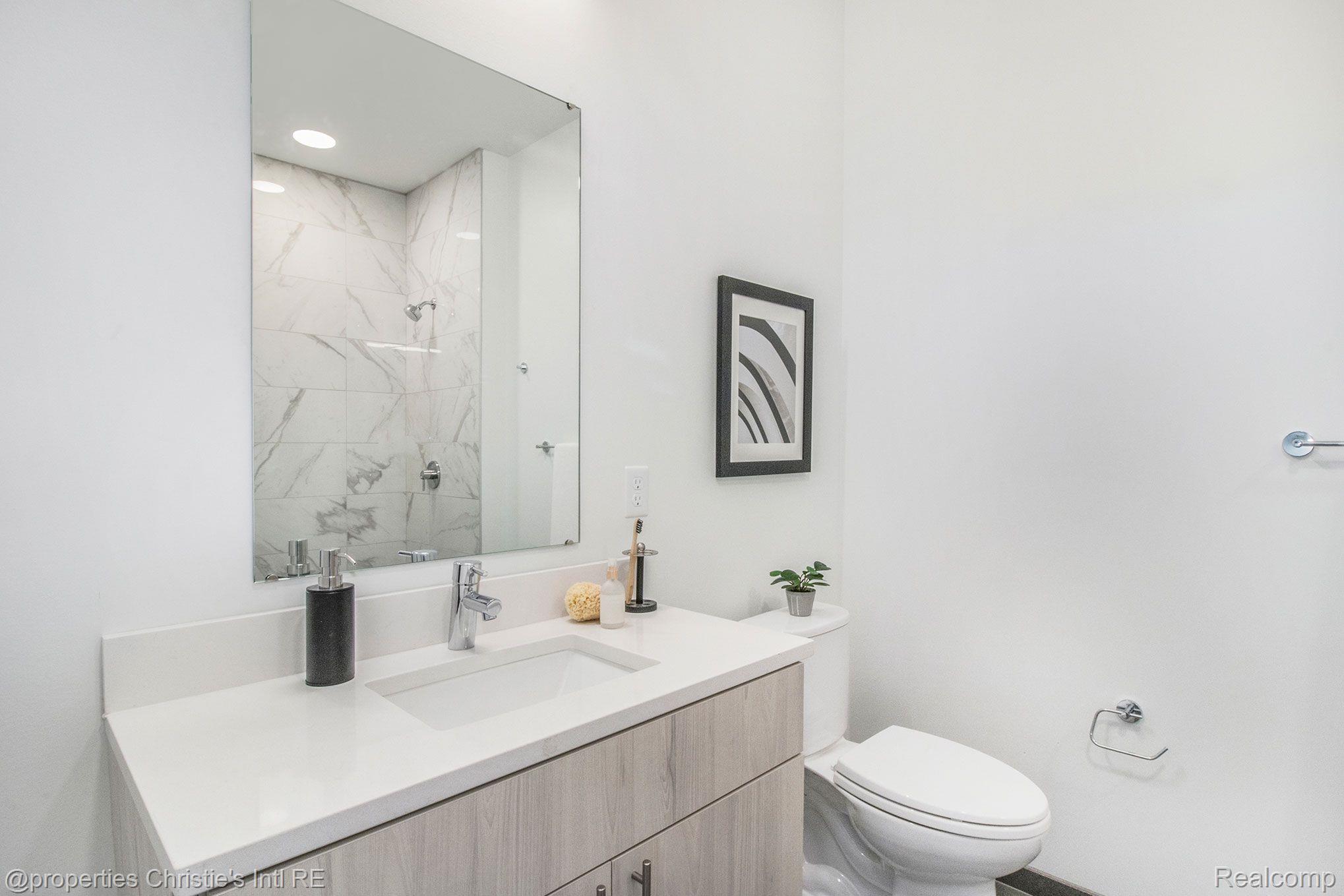 7410 KERCHEVAL Street 207