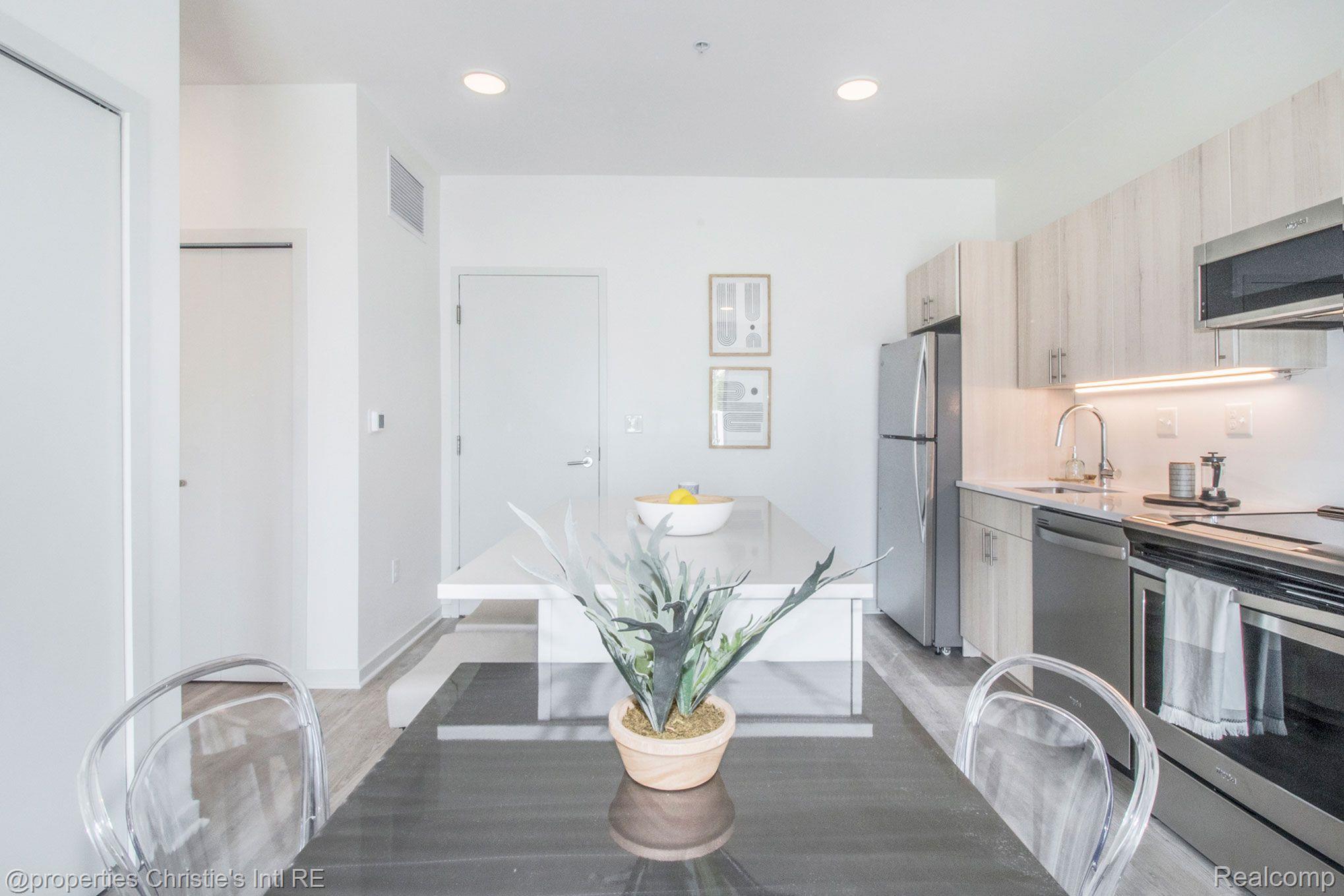 7410 KERCHEVAL Street 207