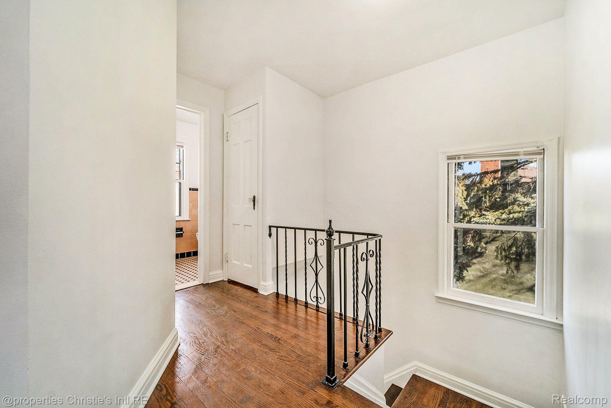 18052 SORRENTO Street