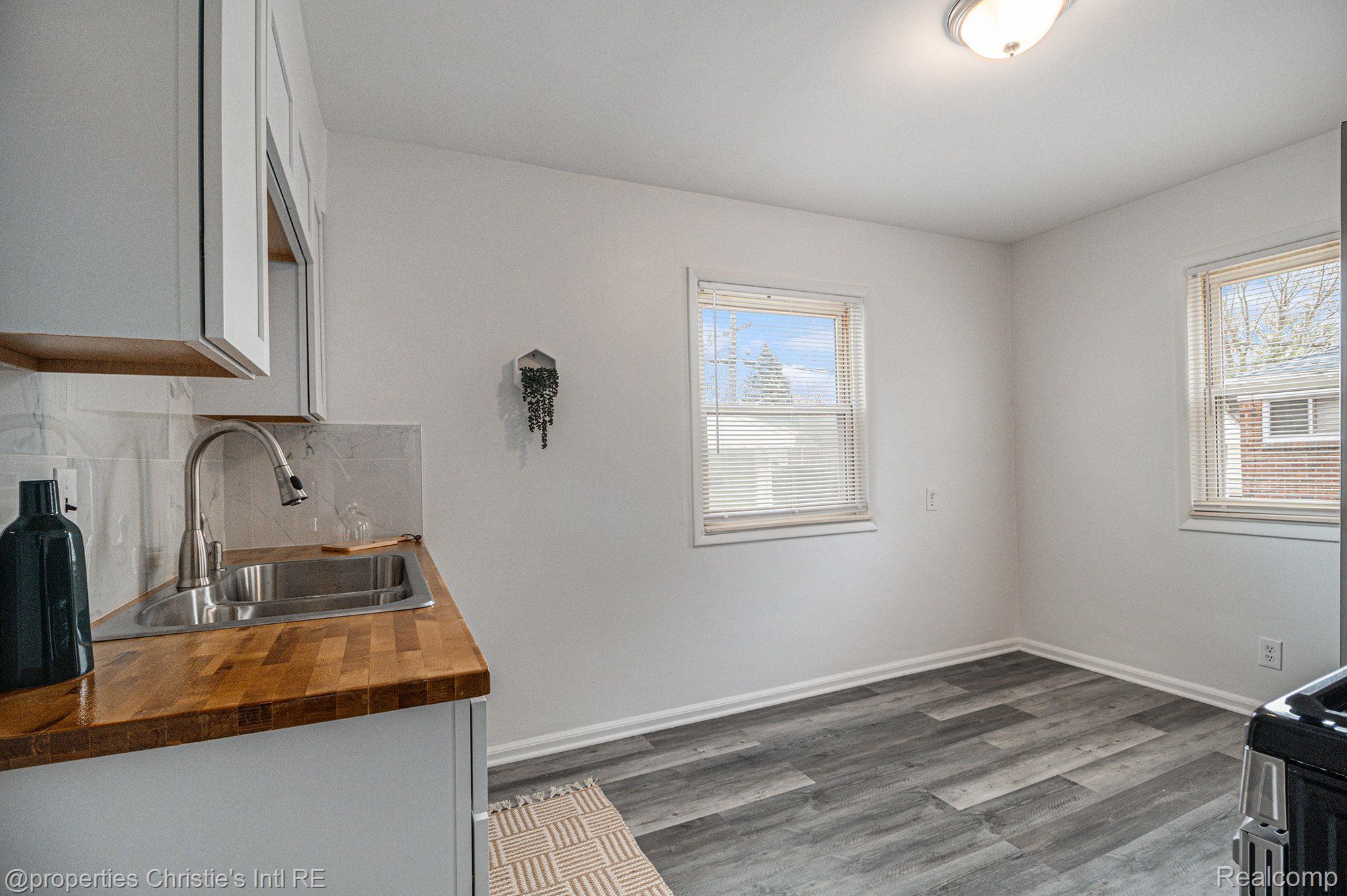 12024 CHATHAM