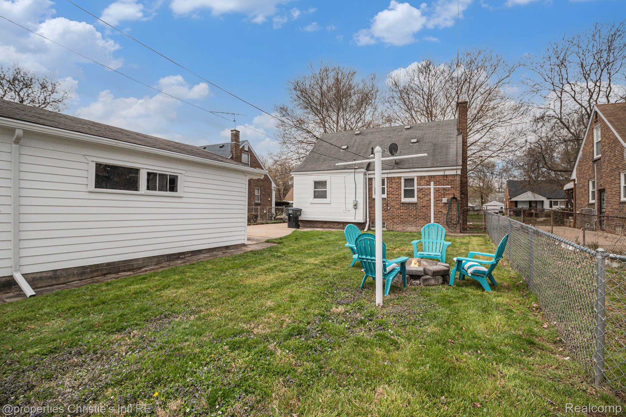 12024 CHATHAM
