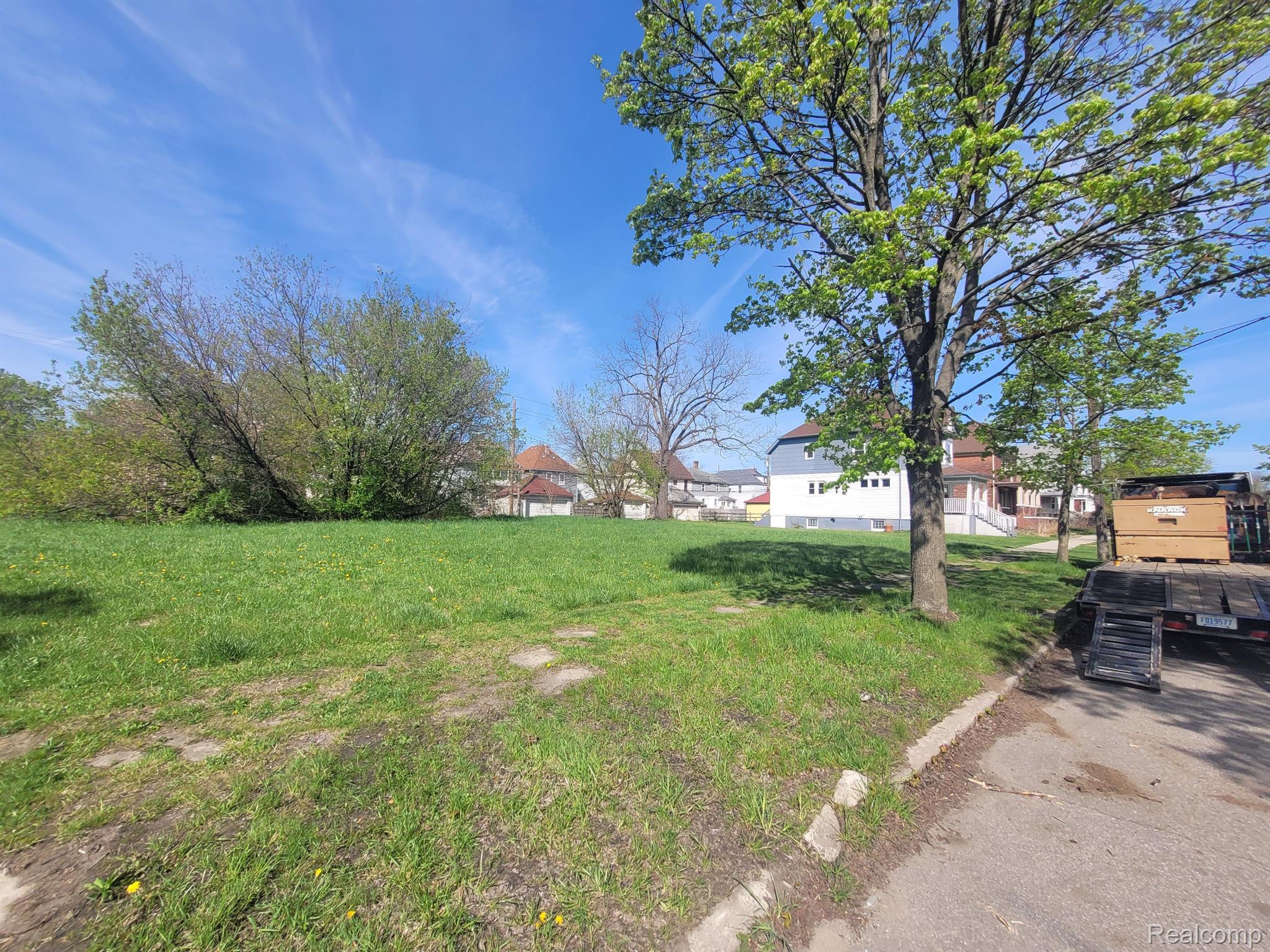 2499 TOWNSEND Street