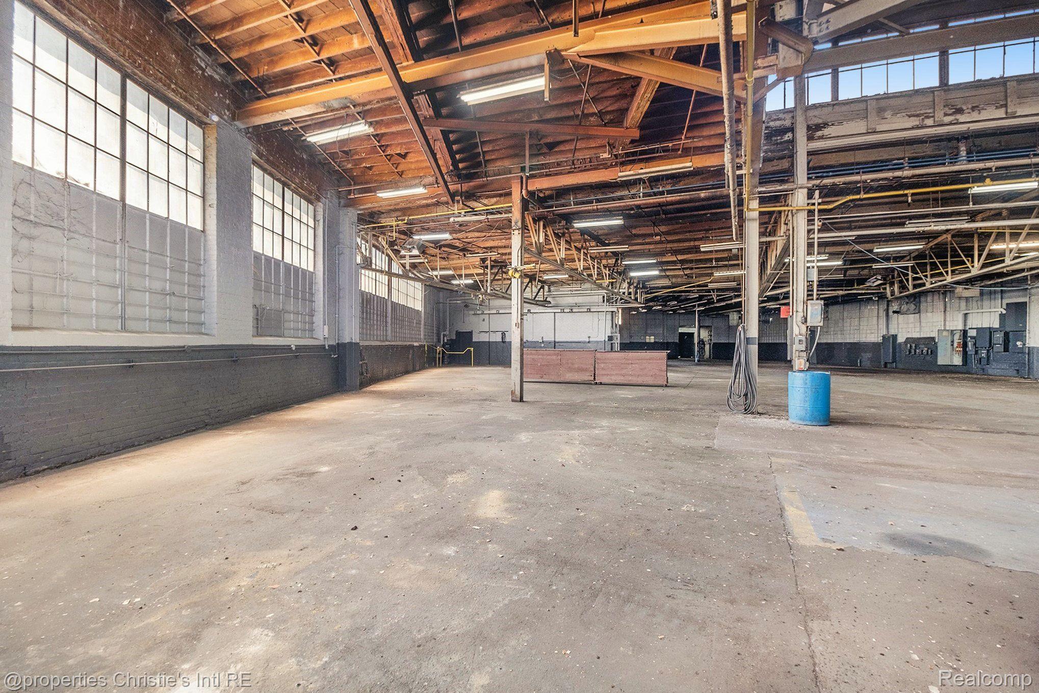 2731 JEROME Street