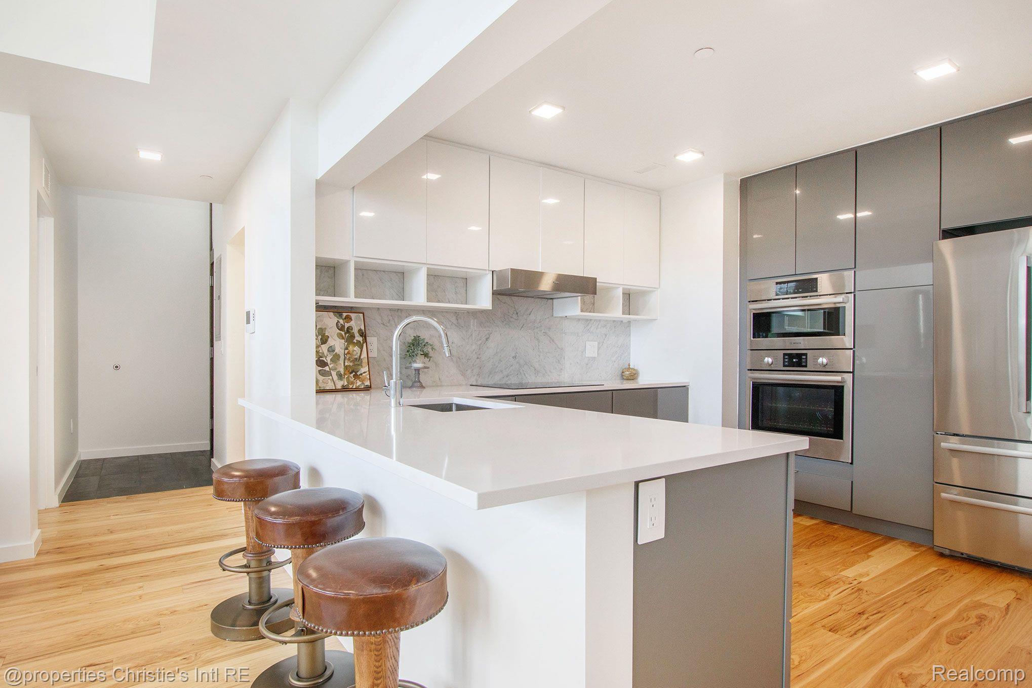 1454 TOWNSEND Street 307