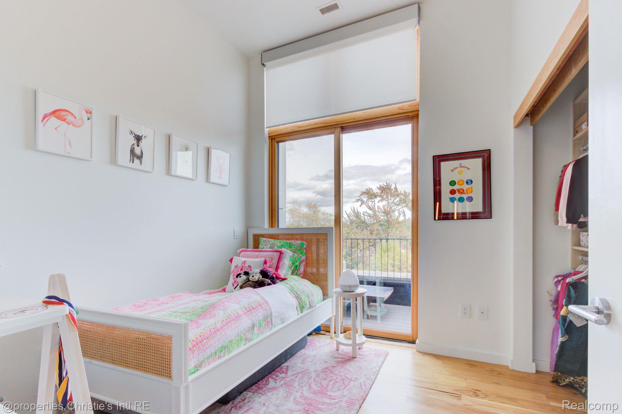 1454 TOWNSEND Street 402