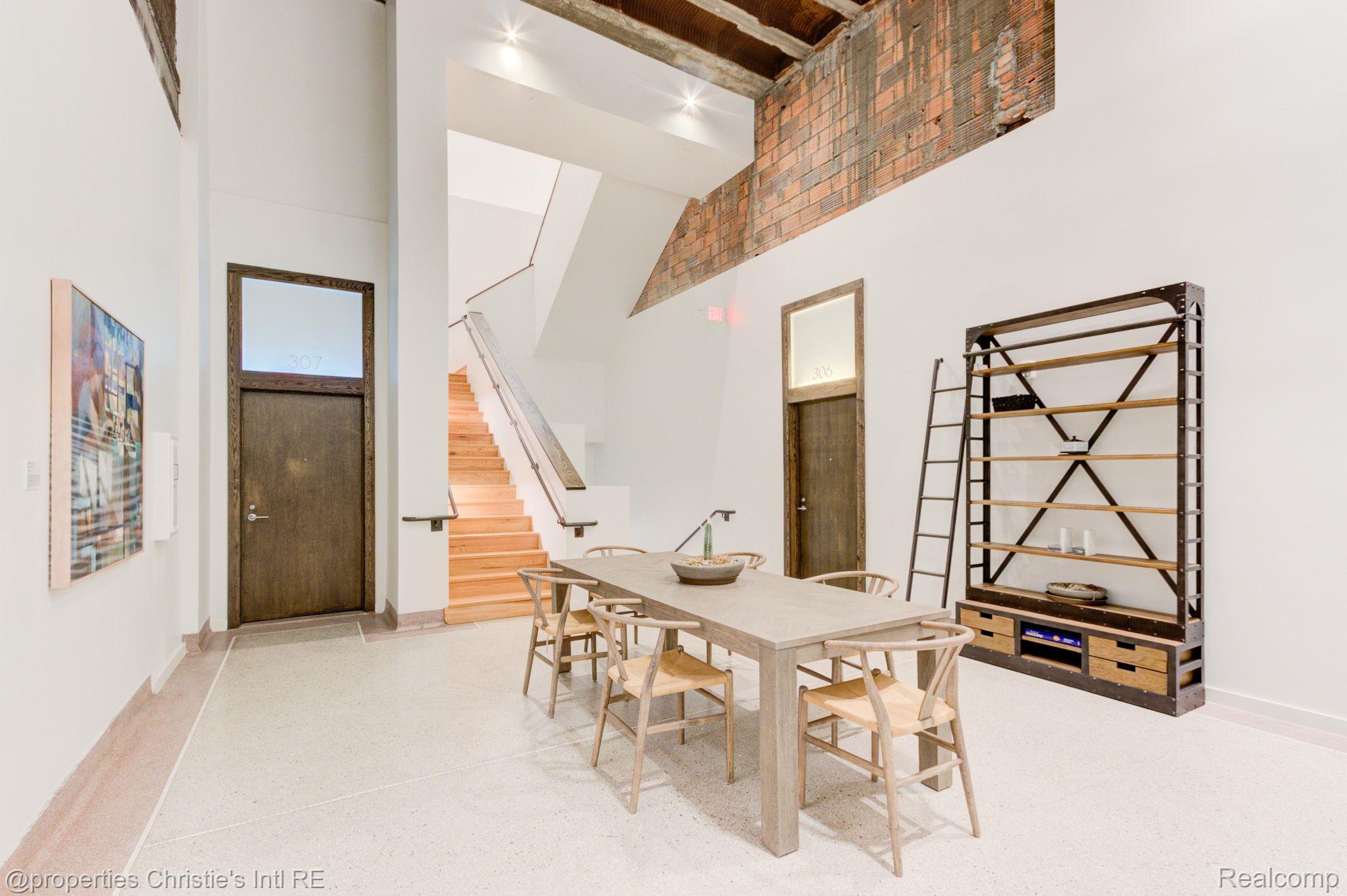 1454 TOWNSEND Street 402