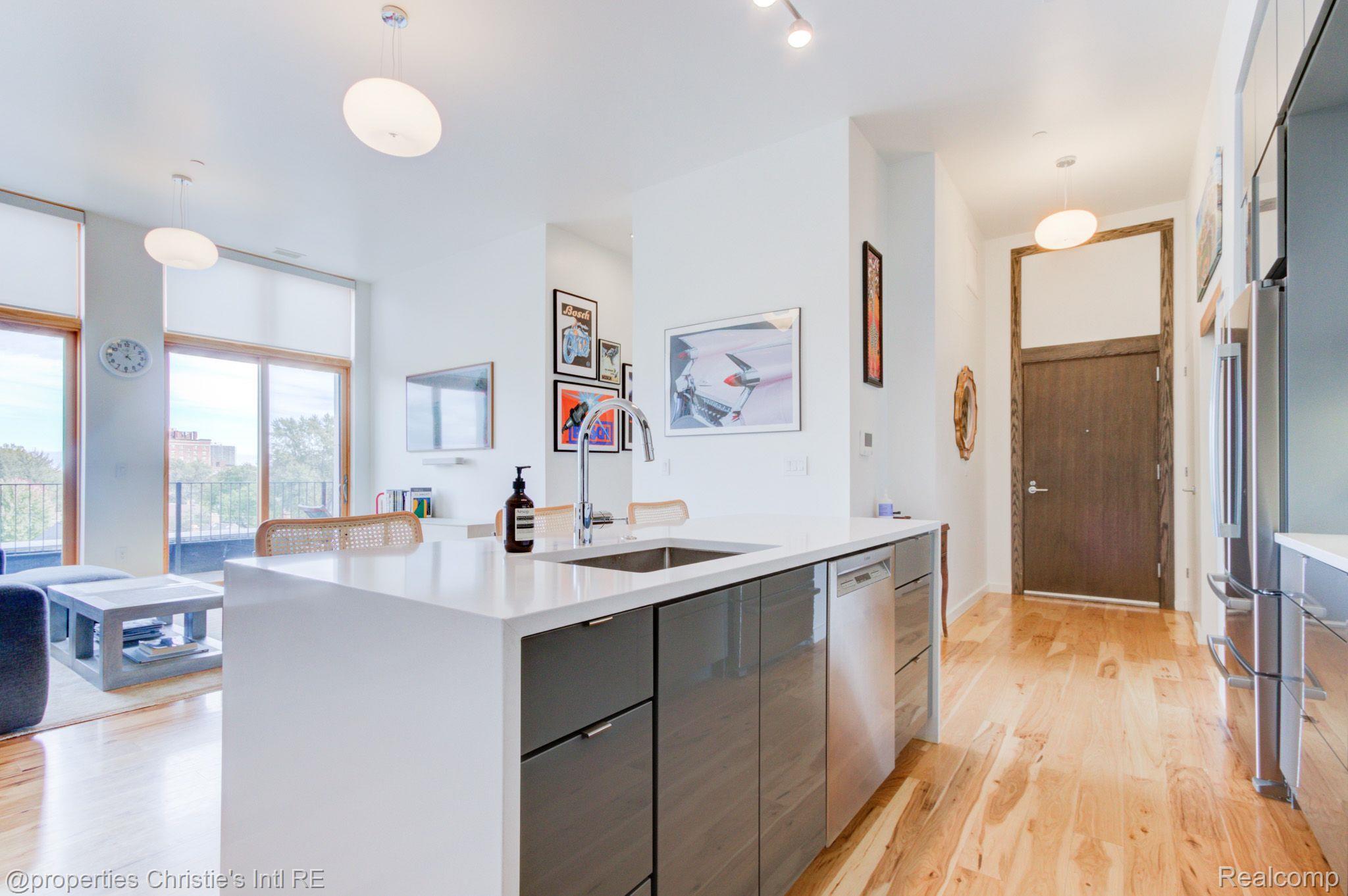 1454 TOWNSEND Street 402