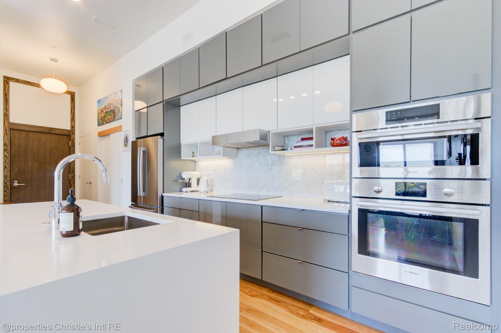 1454 TOWNSEND Street 402