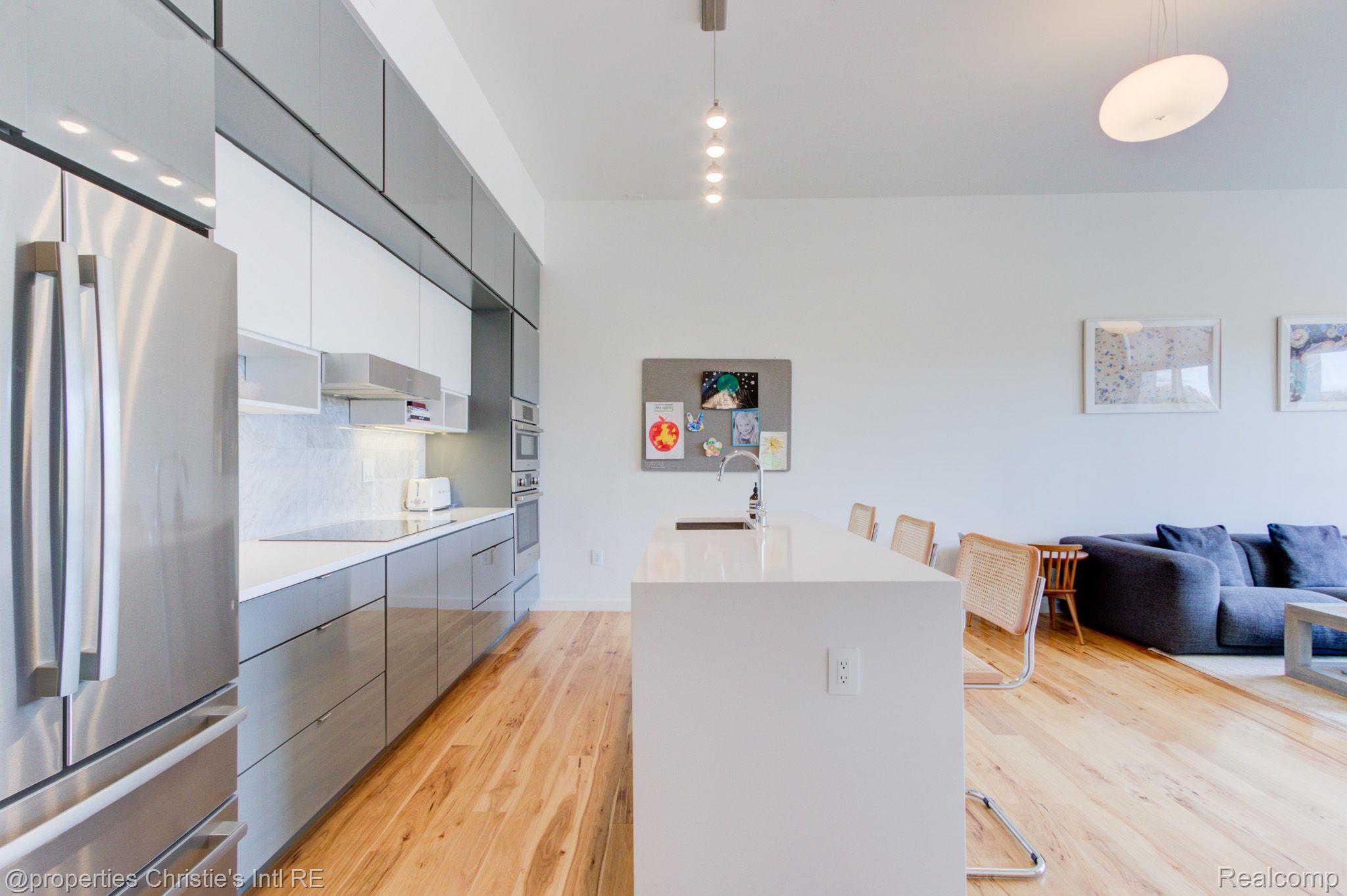 1454 TOWNSEND Street 402