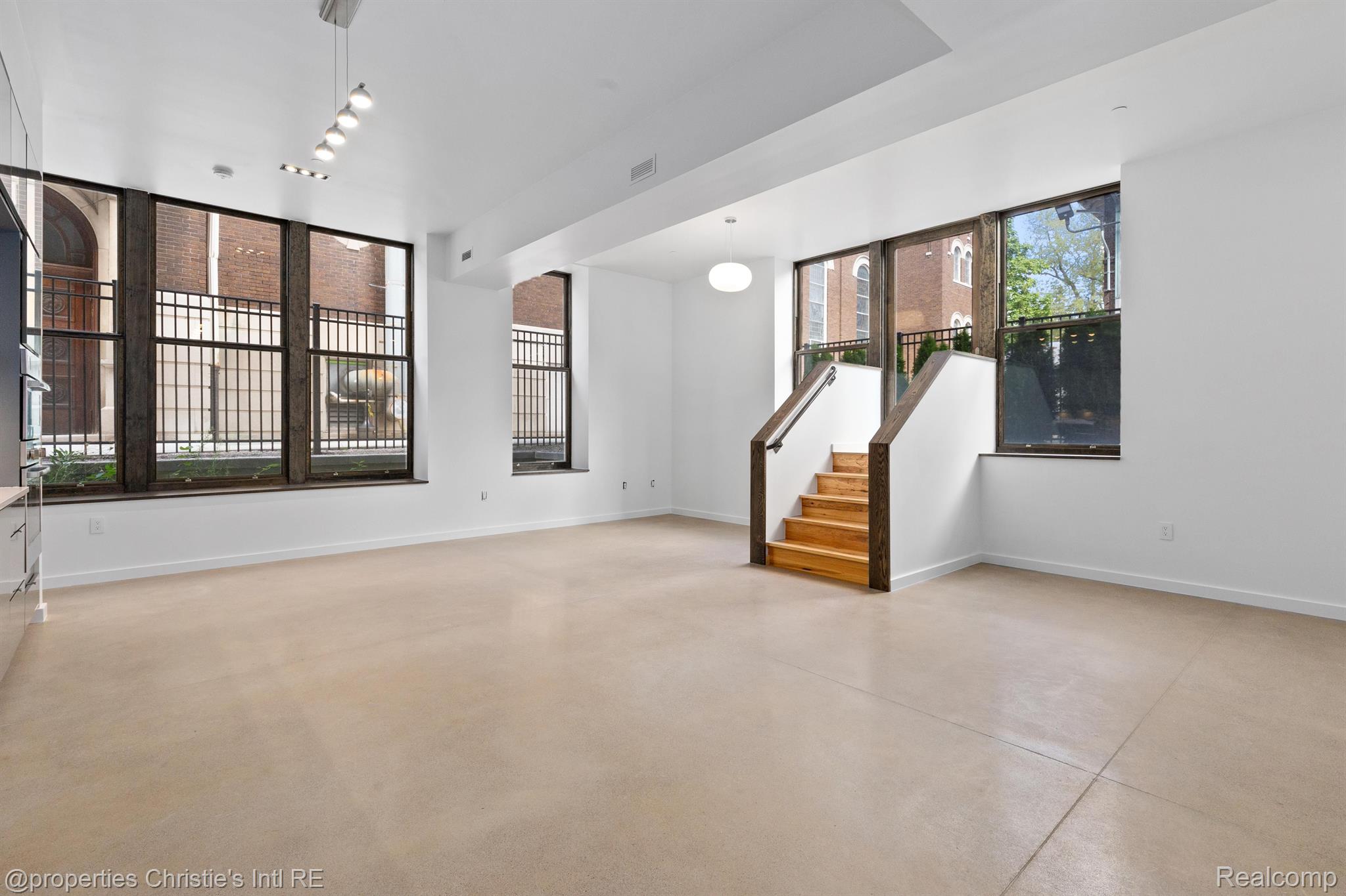1454 TOWNSEND Street #106