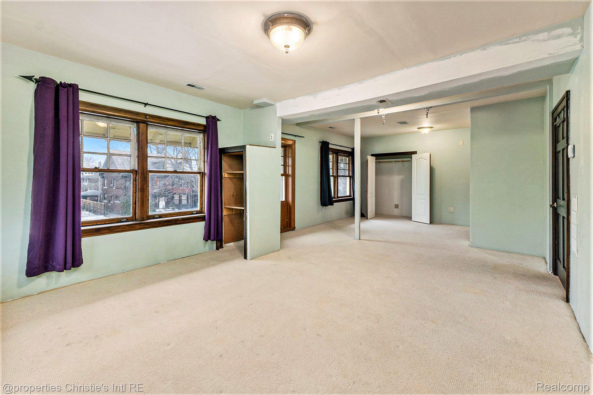 10 LONGFELLOW Street