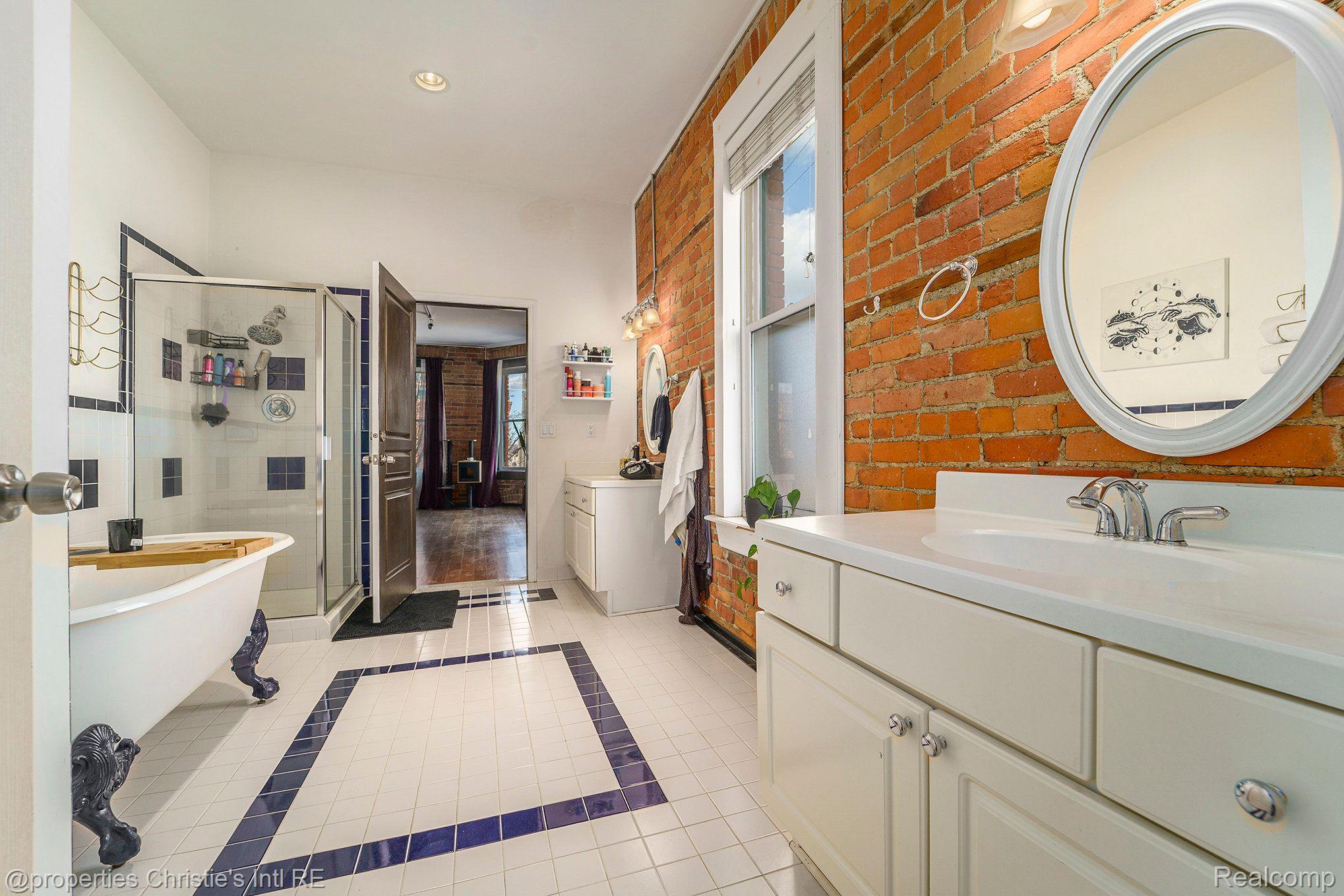 456 E MILWAUKEE Street