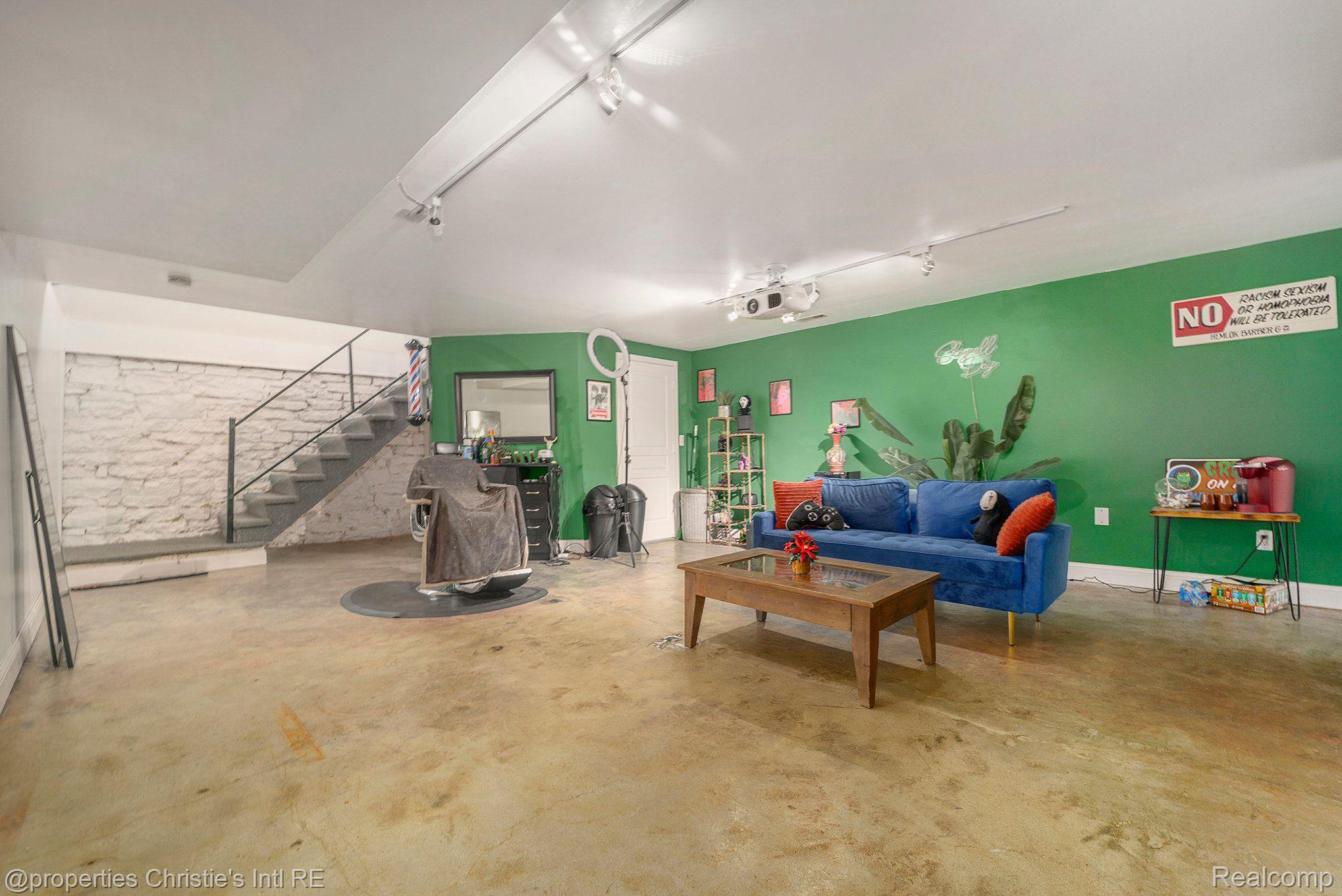 456 E MILWAUKEE Street