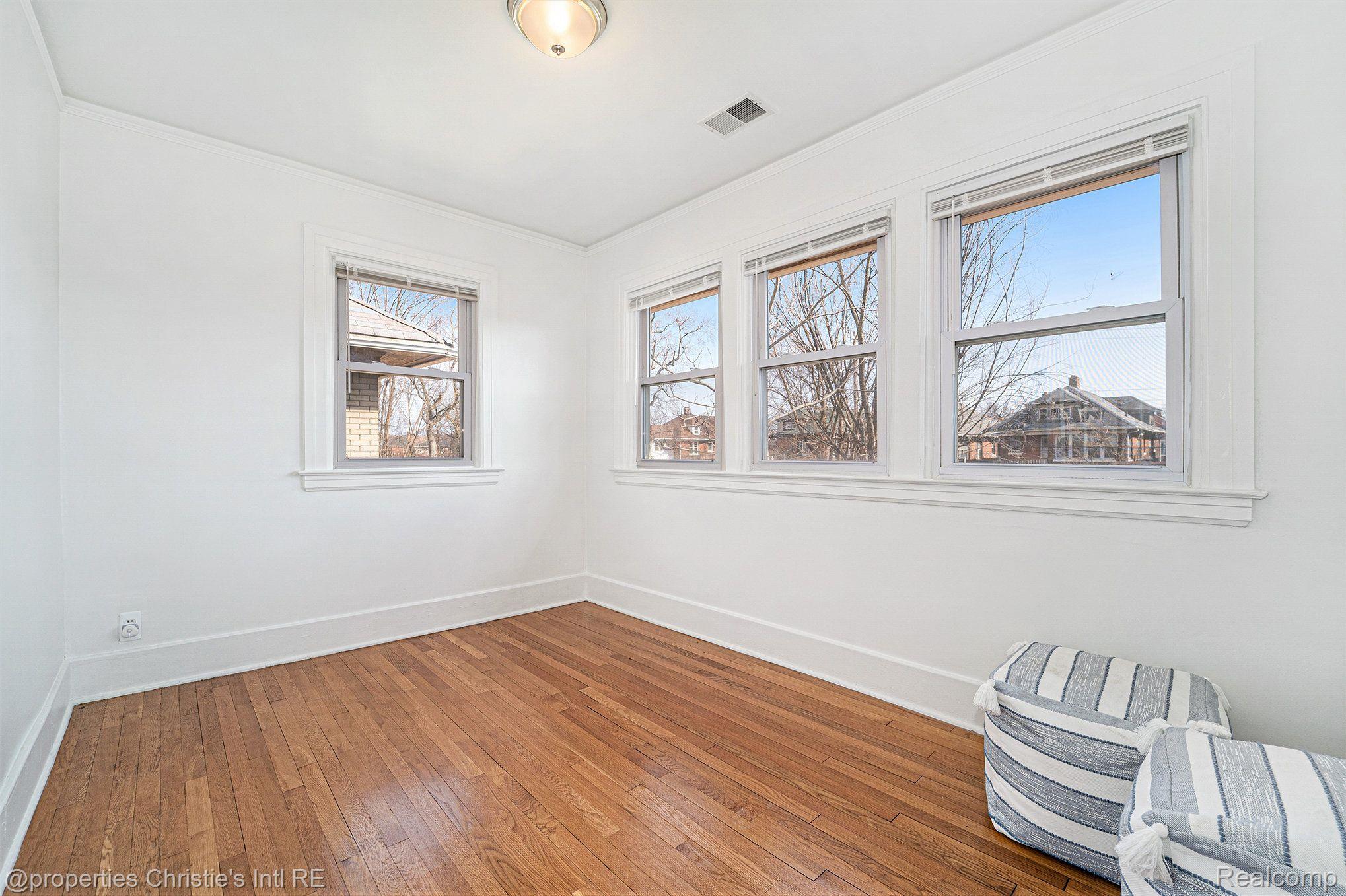 2067 ATKINSON Street