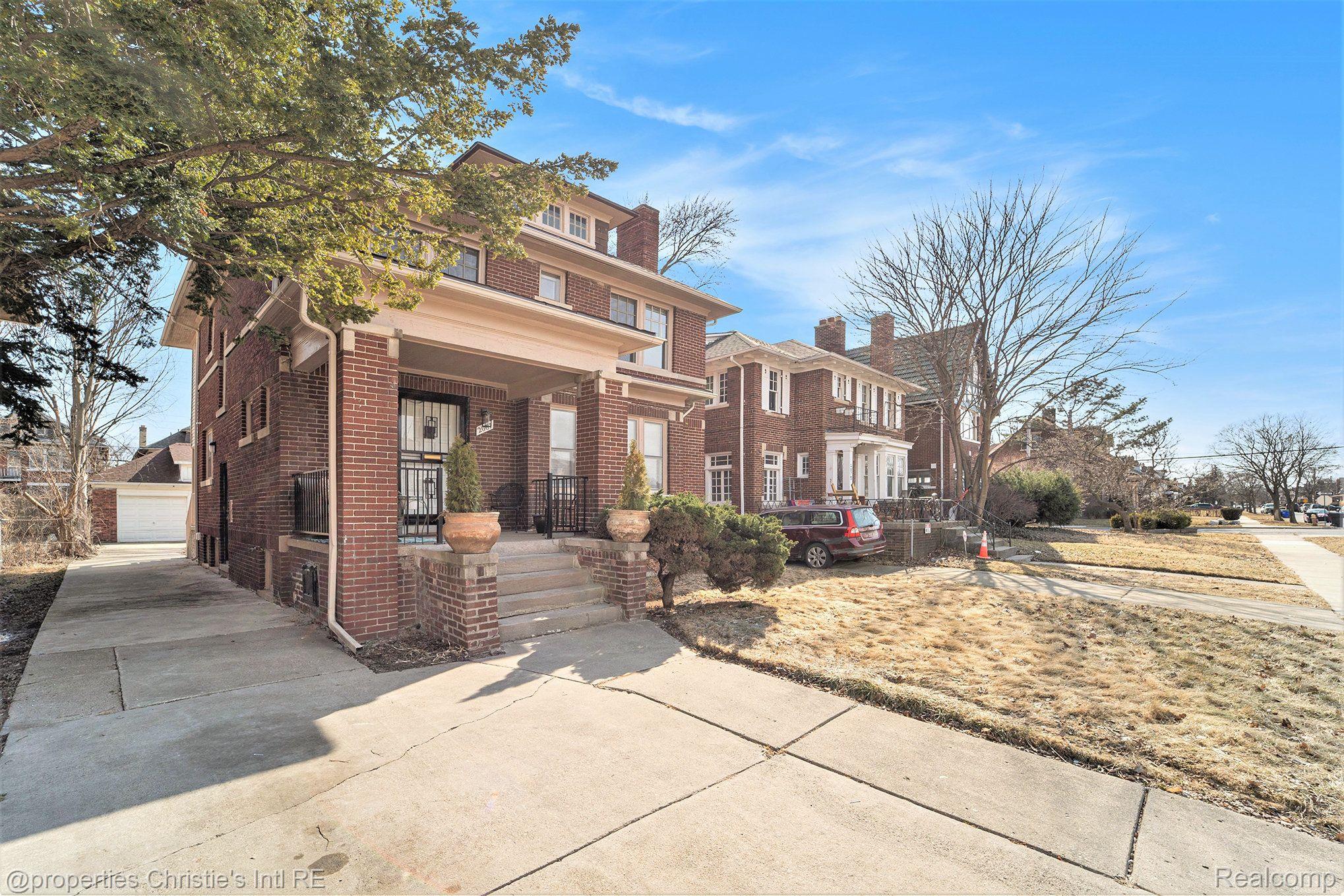 2067 ATKINSON Street