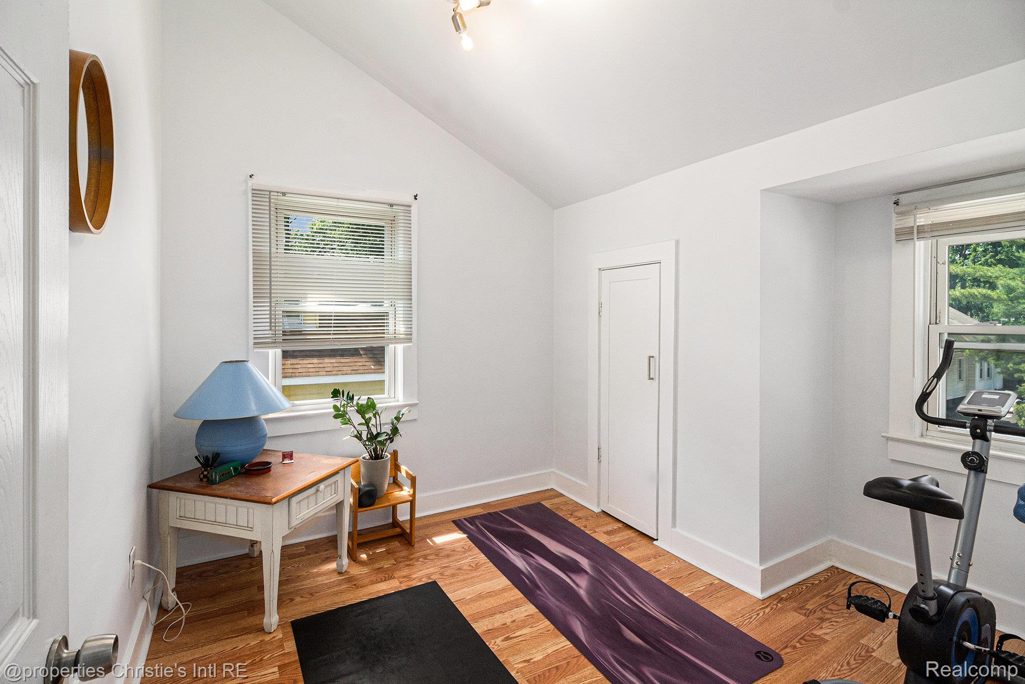 1407 W Marshall Street