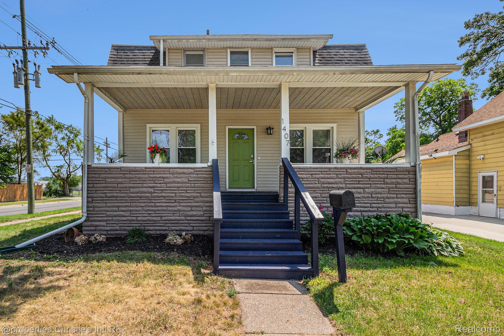1407 W Marshall Street