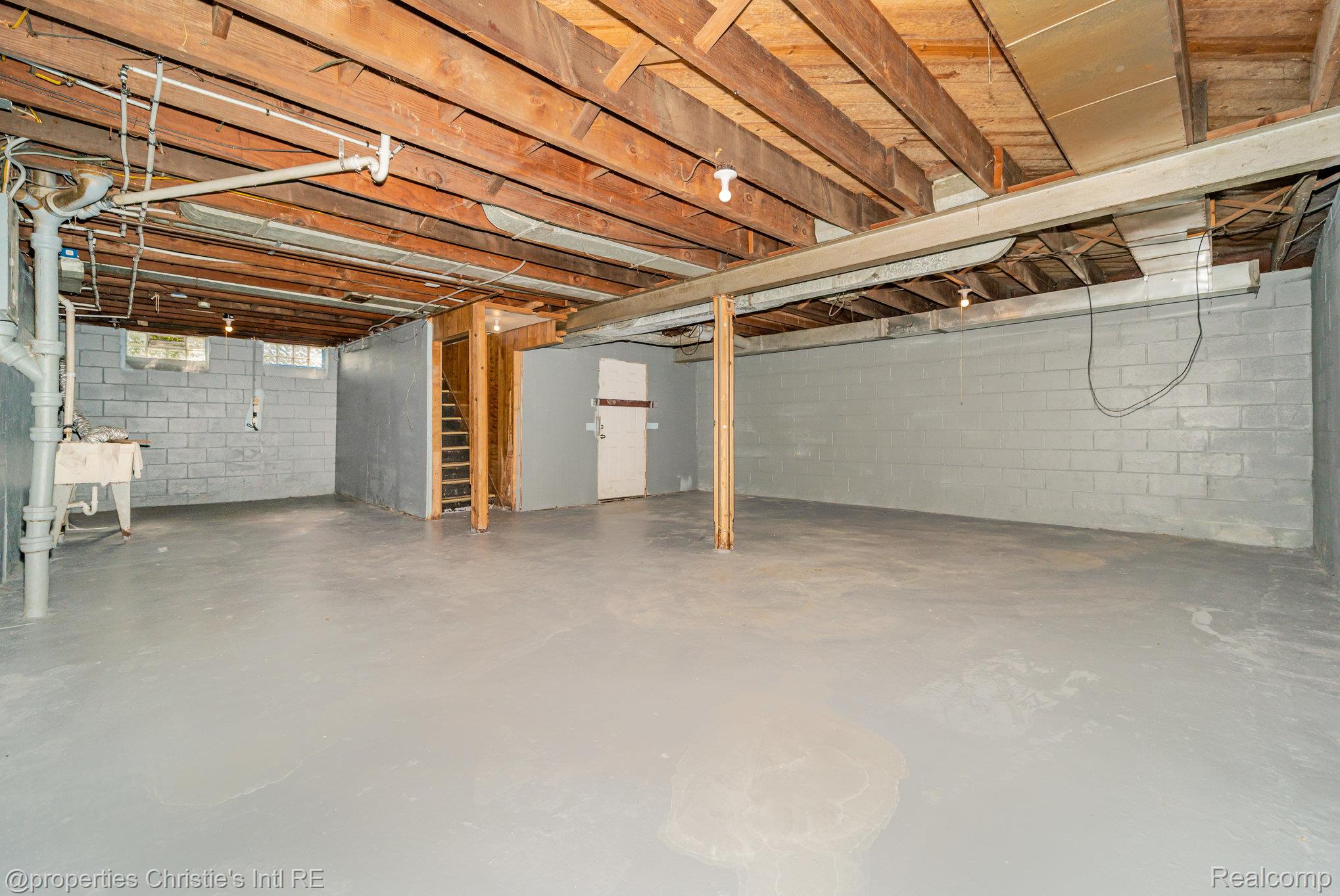 5200 Lodewyck Street