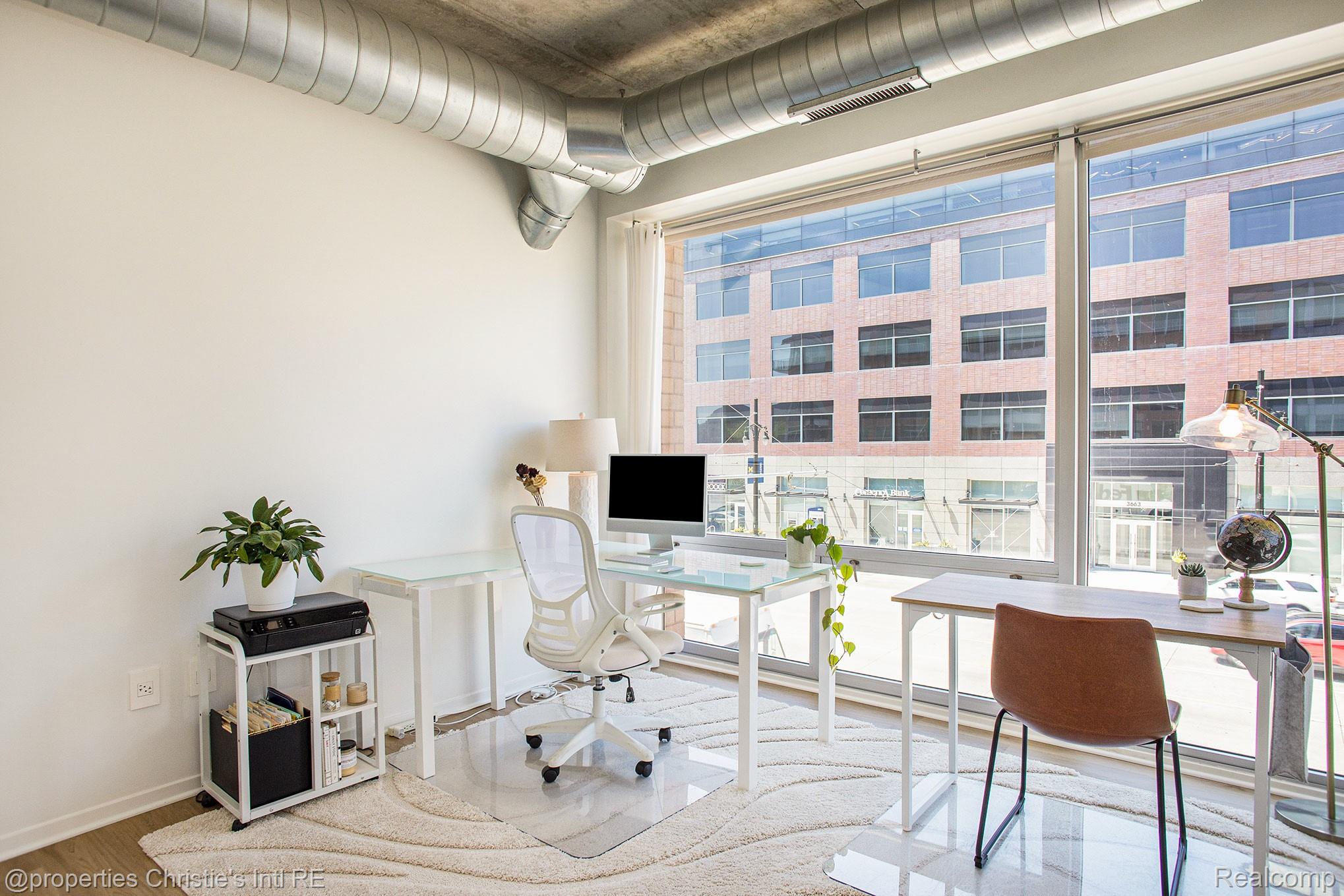 3670 WOODWARD Avenue 205