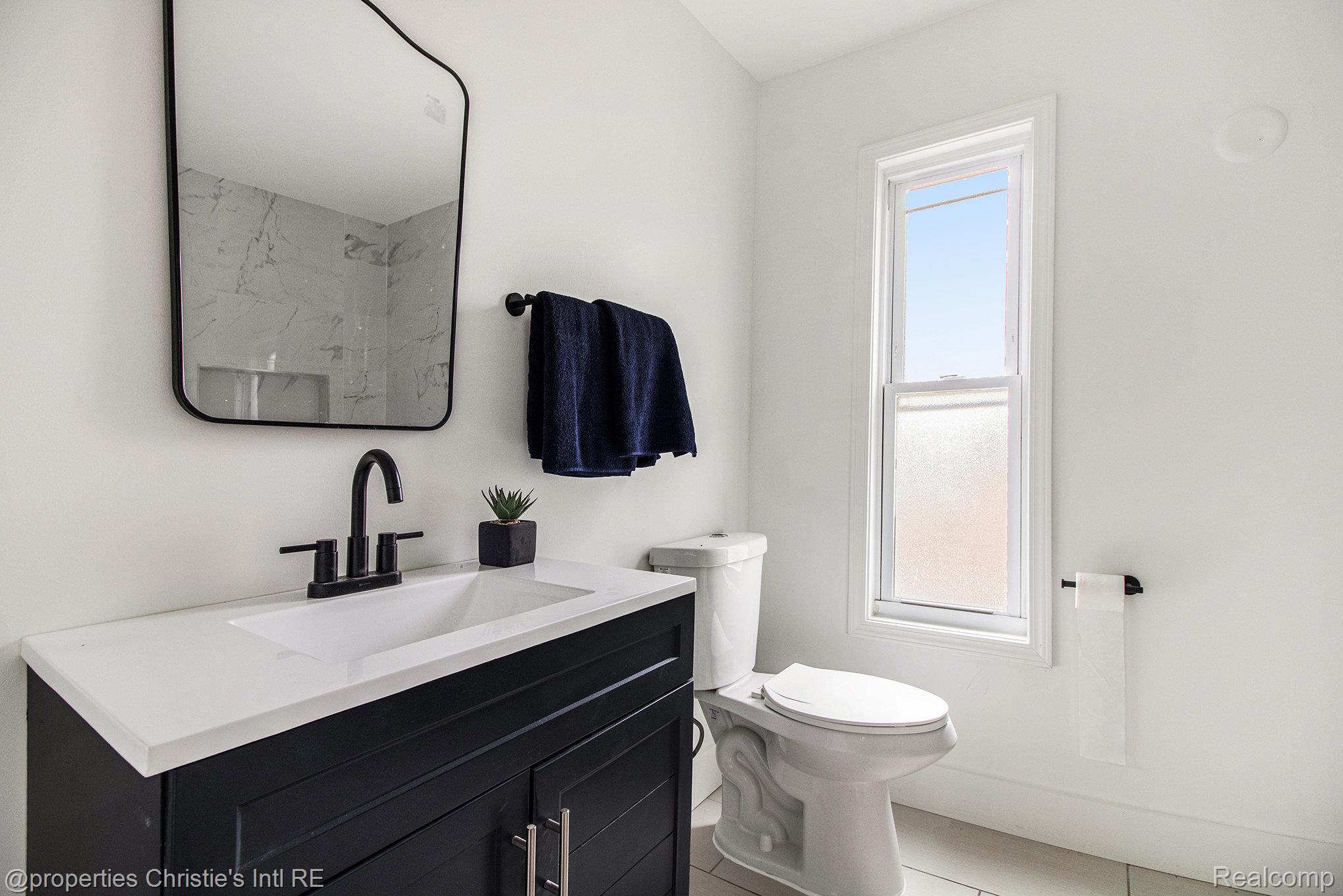 17585 Wisconsin Street