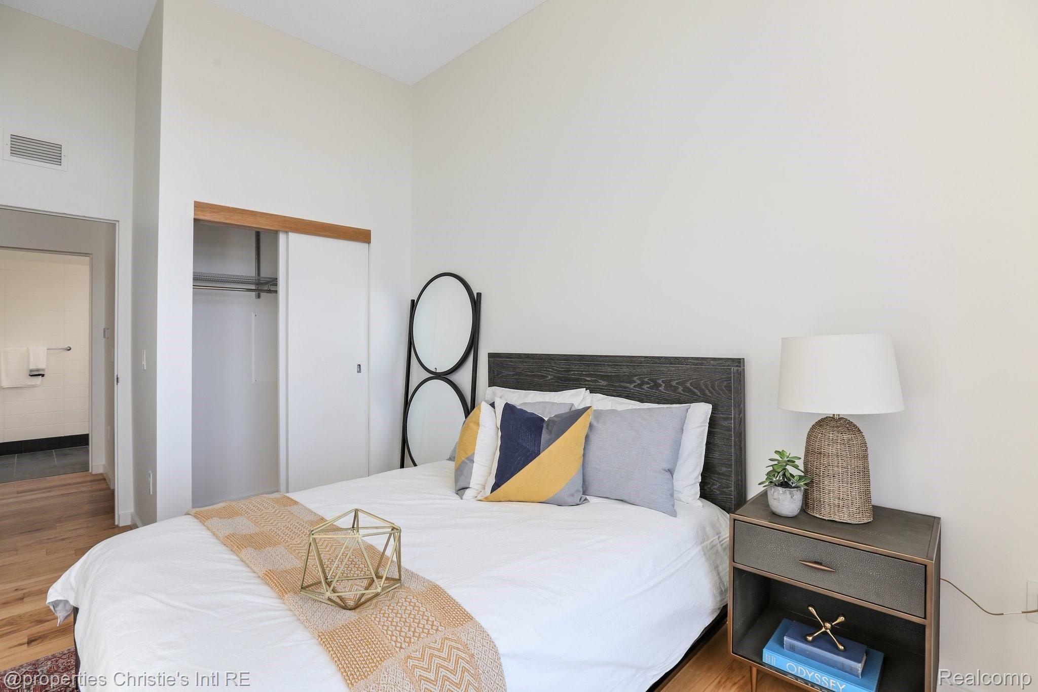 1454 TOWNSEND Street 405