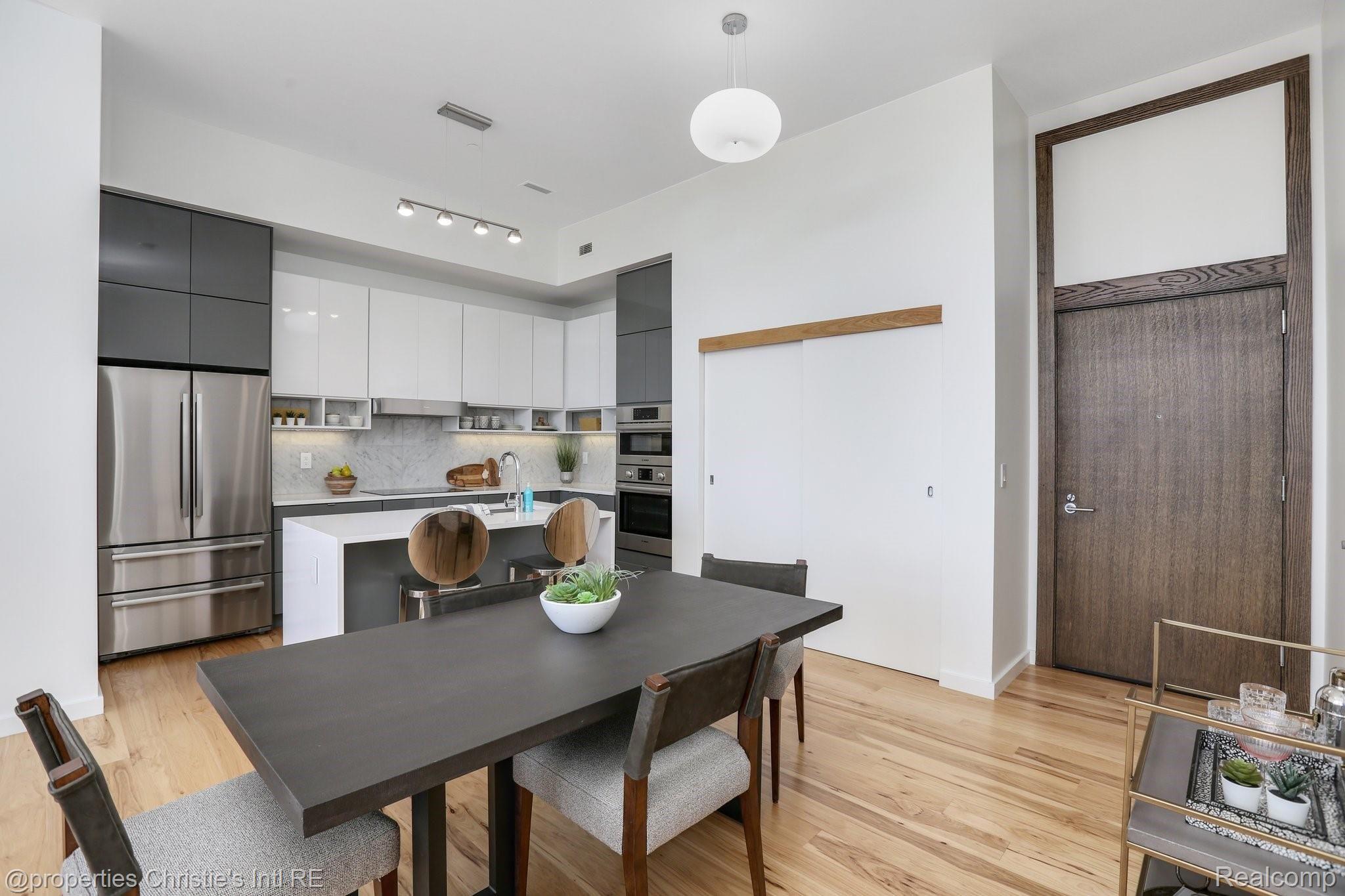 1454 TOWNSEND Street 405