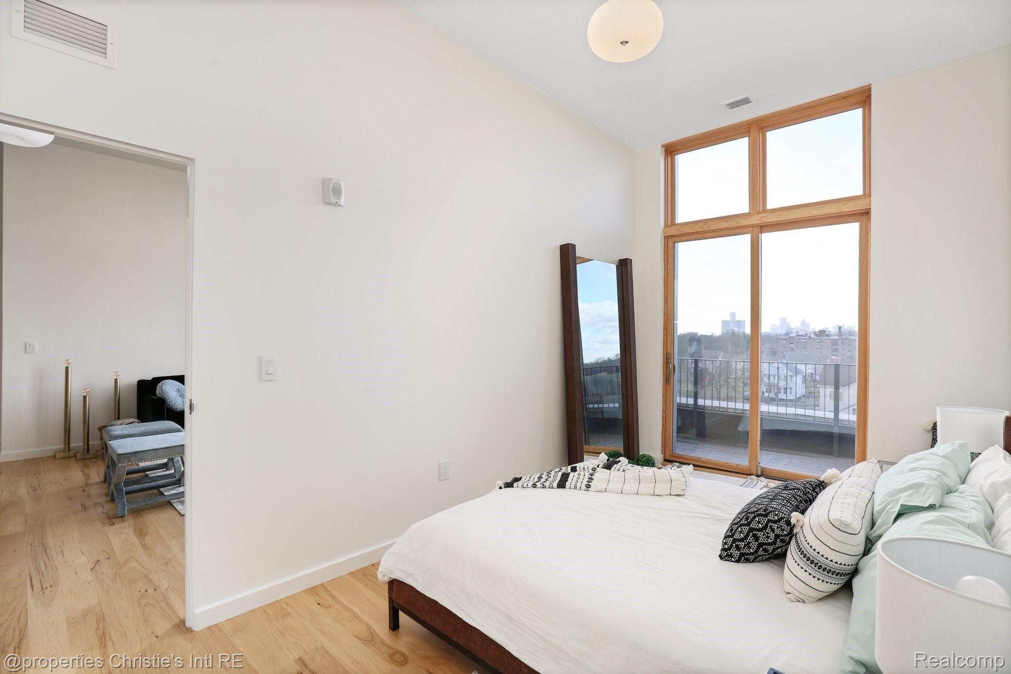 1454 TOWNSEND Street 405