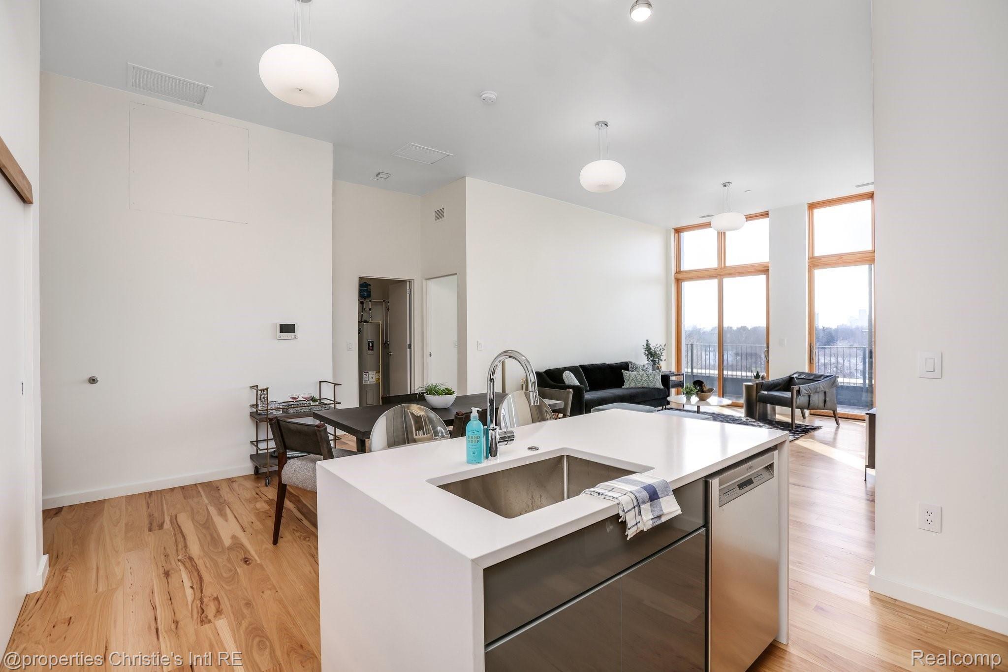 1454 TOWNSEND Street 405