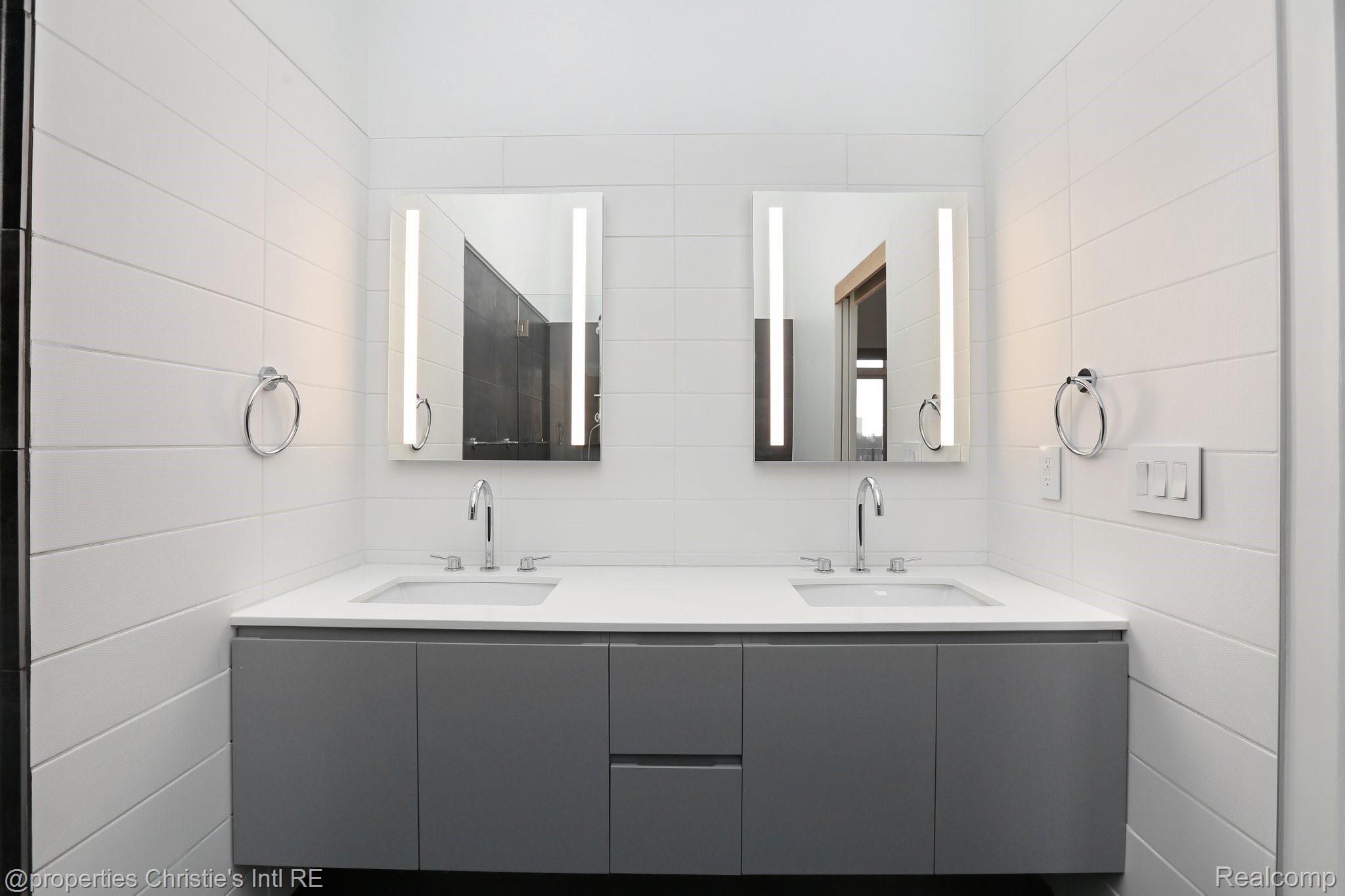 1454 TOWNSEND Street 405