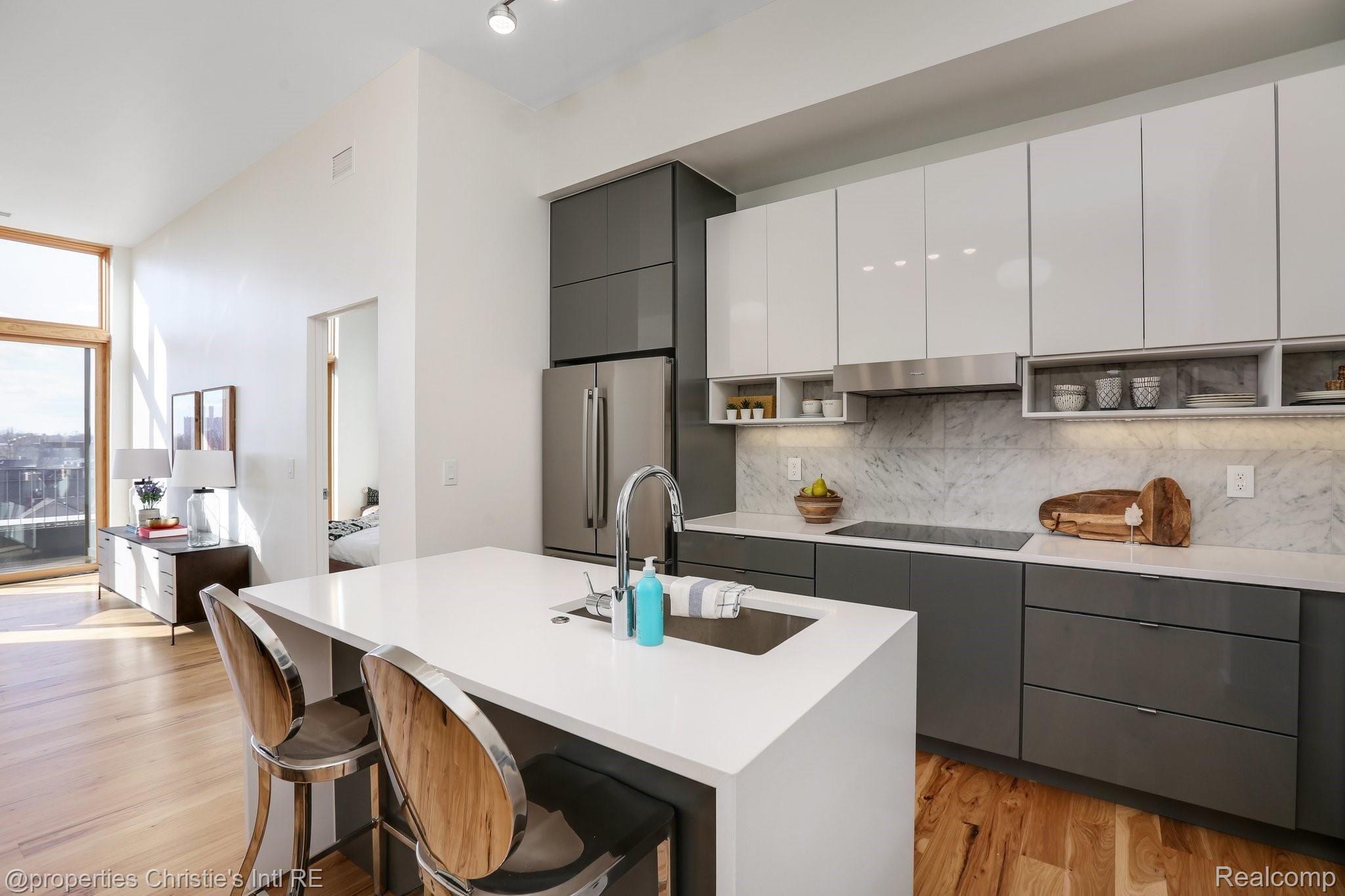 1454 TOWNSEND Street 405