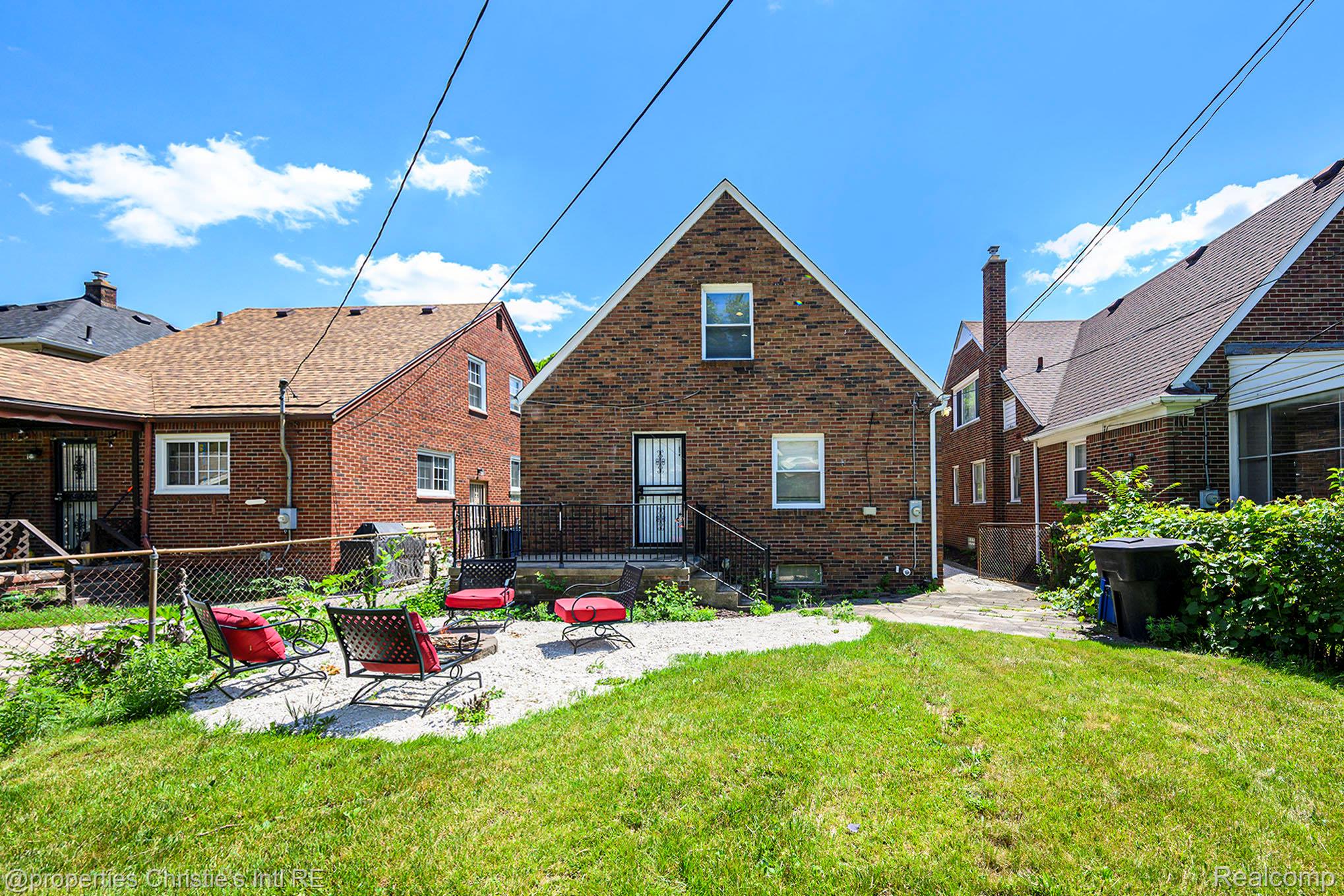 18661 Stoepel Street