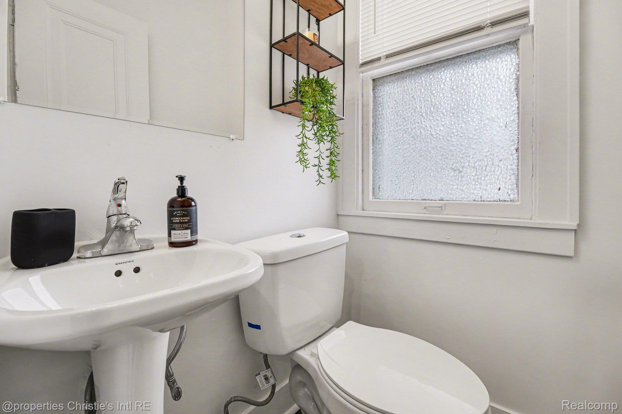 3873 Iroquois Street