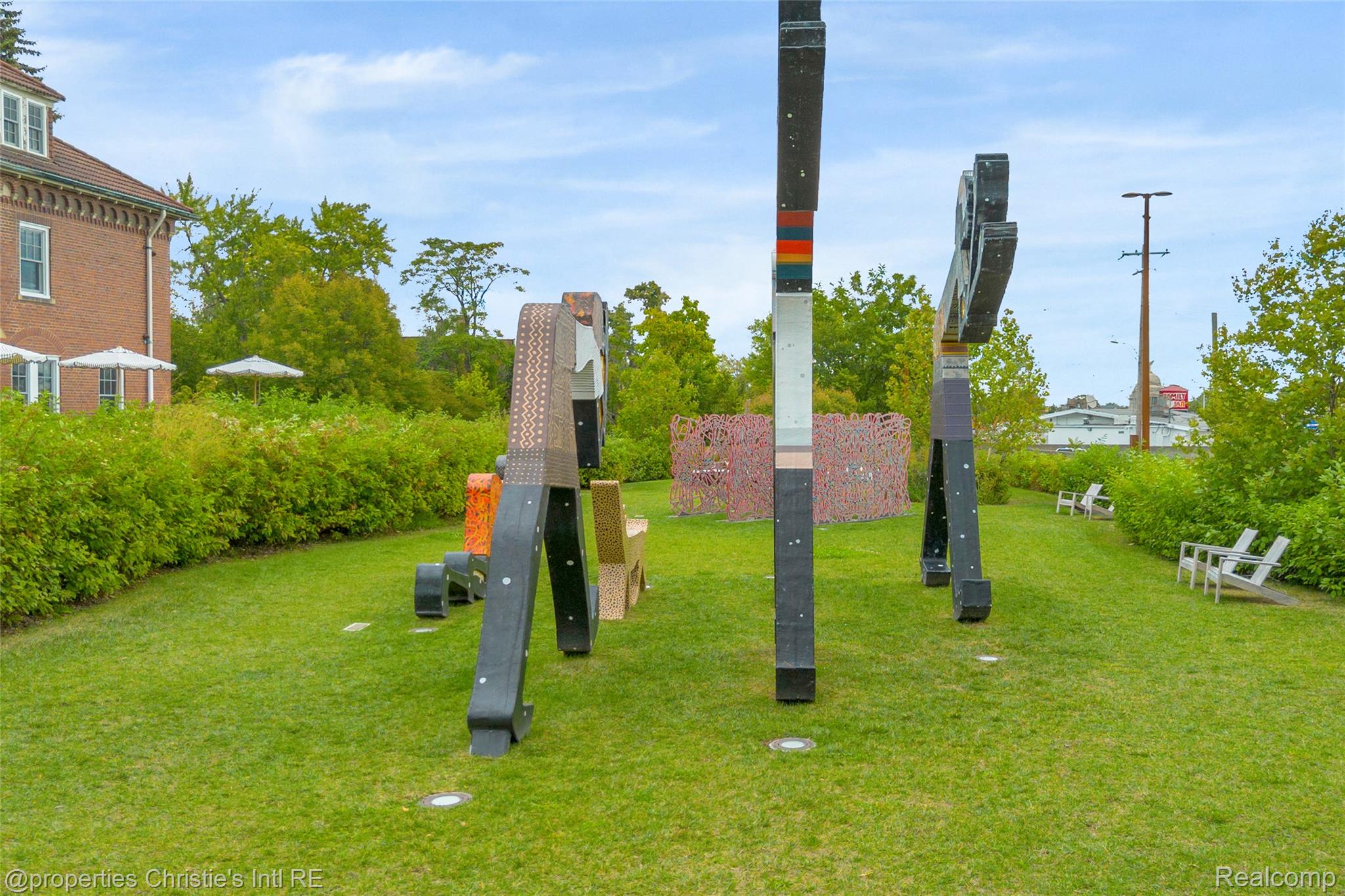 3873 Iroquois Street