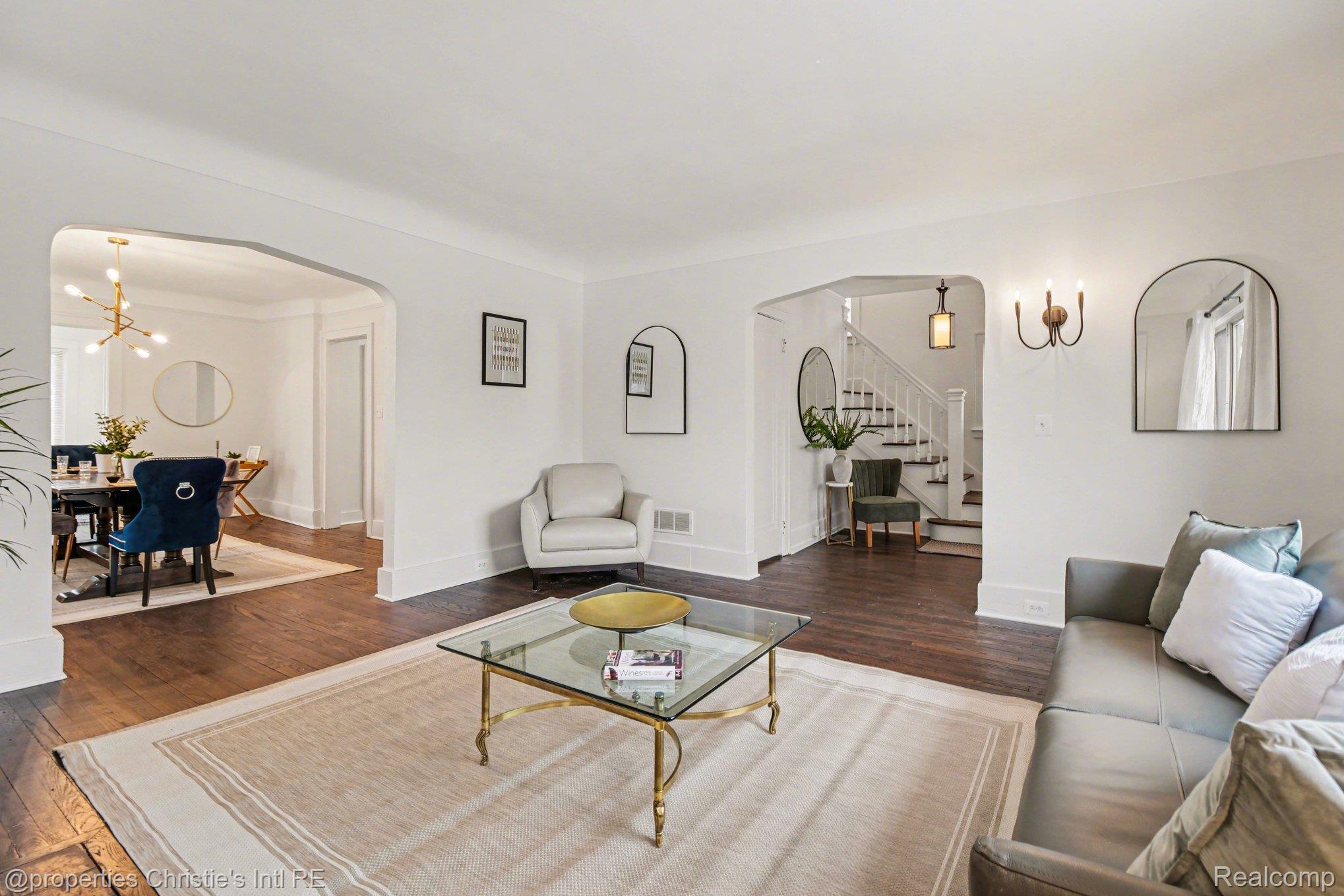 3873 Iroquois Street