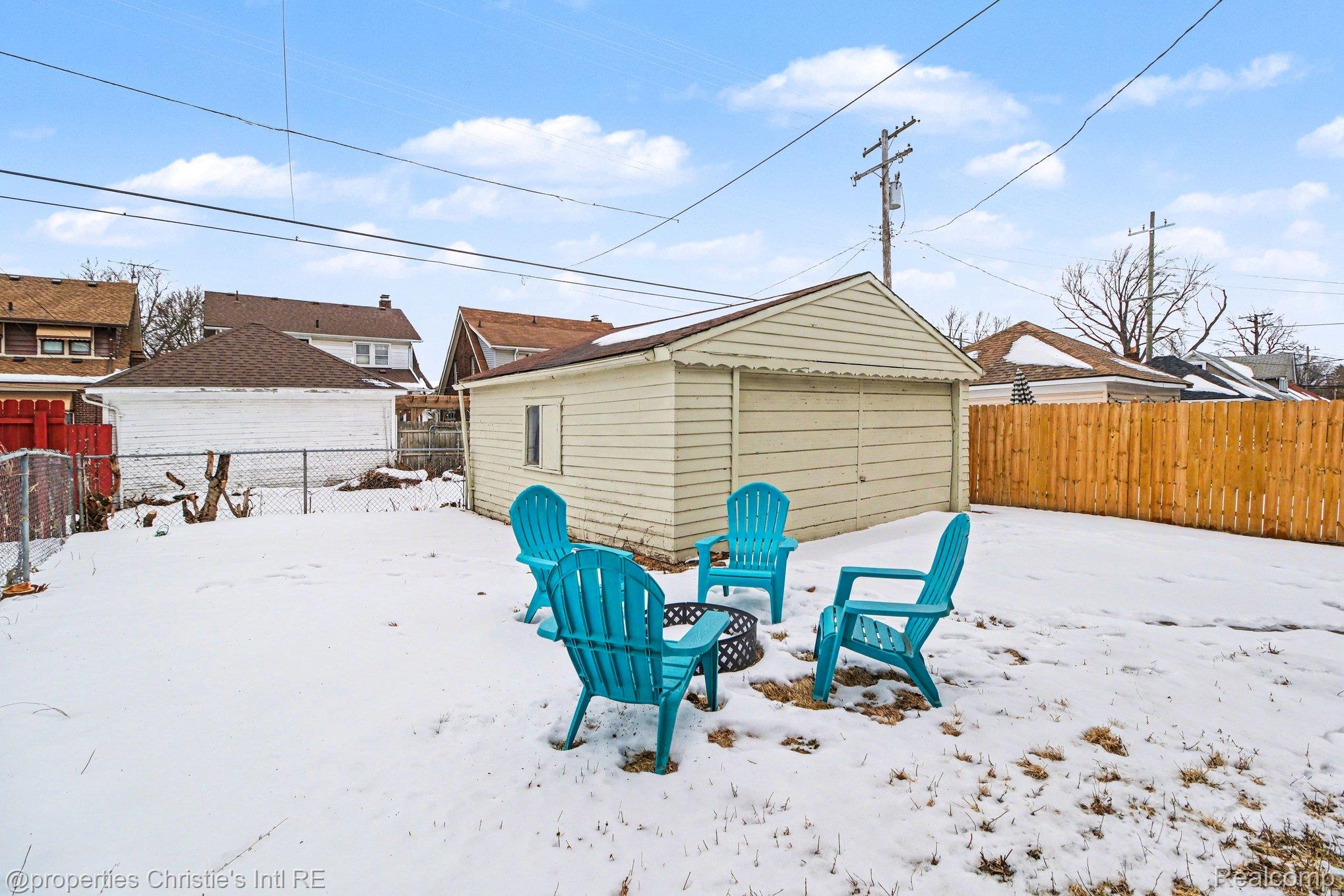 3873 Iroquois Street