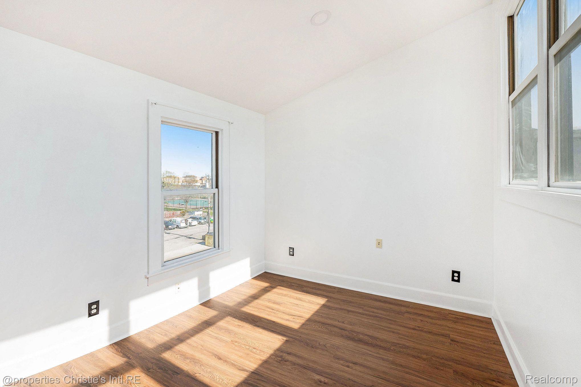 8820 JOSEPH CAMPAU Street 3