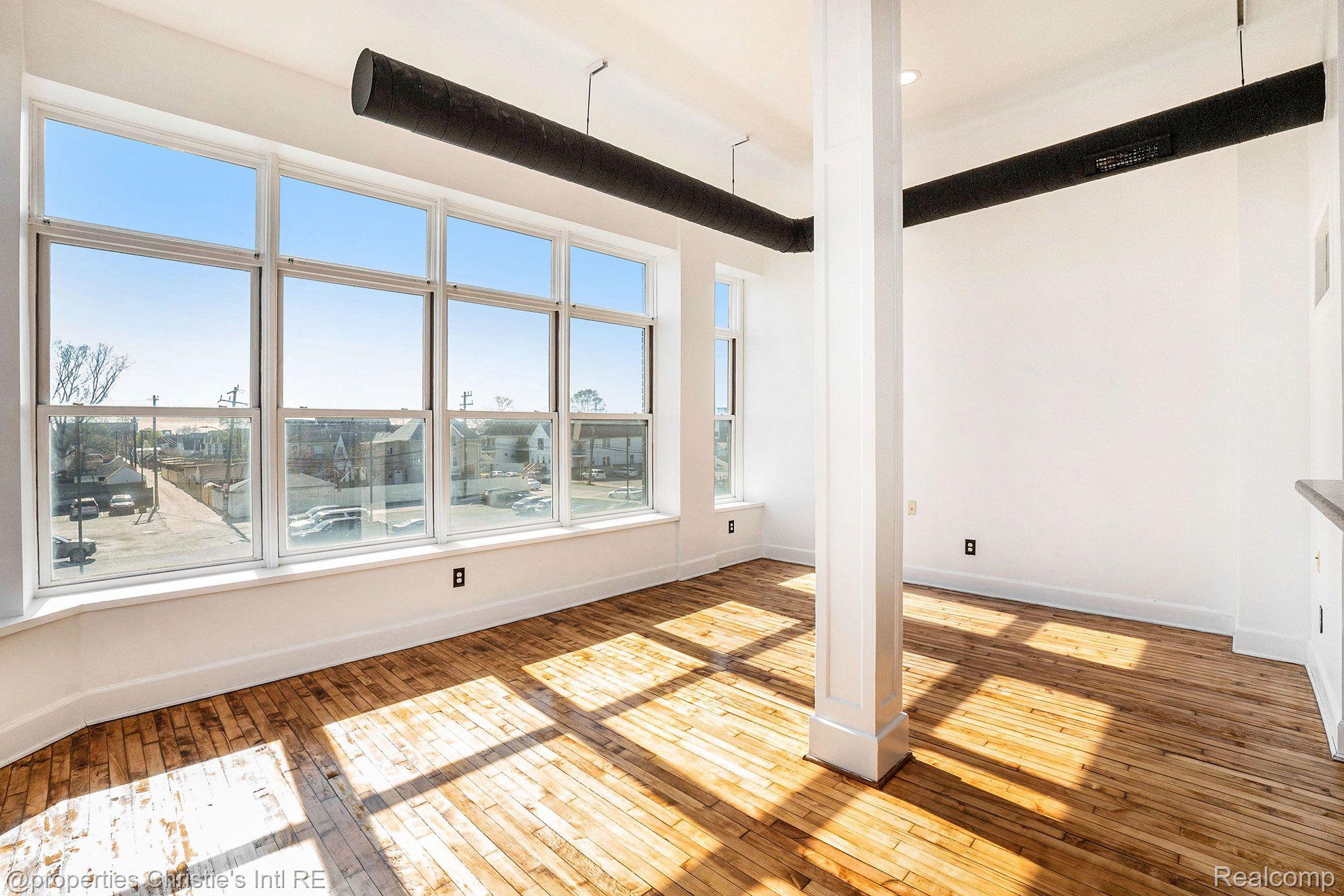 8820 JOSEPH CAMPAU Street 3