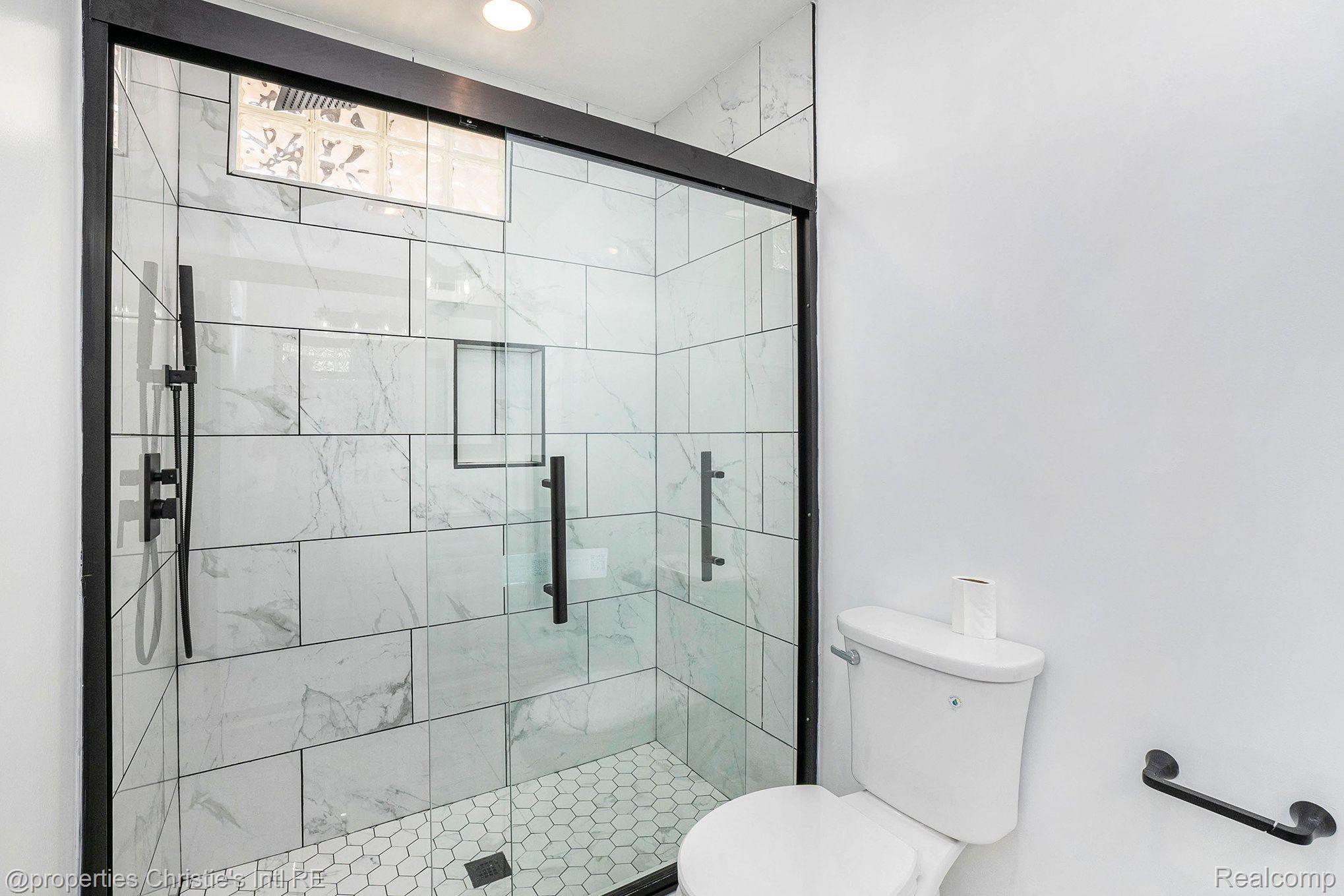 8820 JOSEPH CAMPAU Street 3