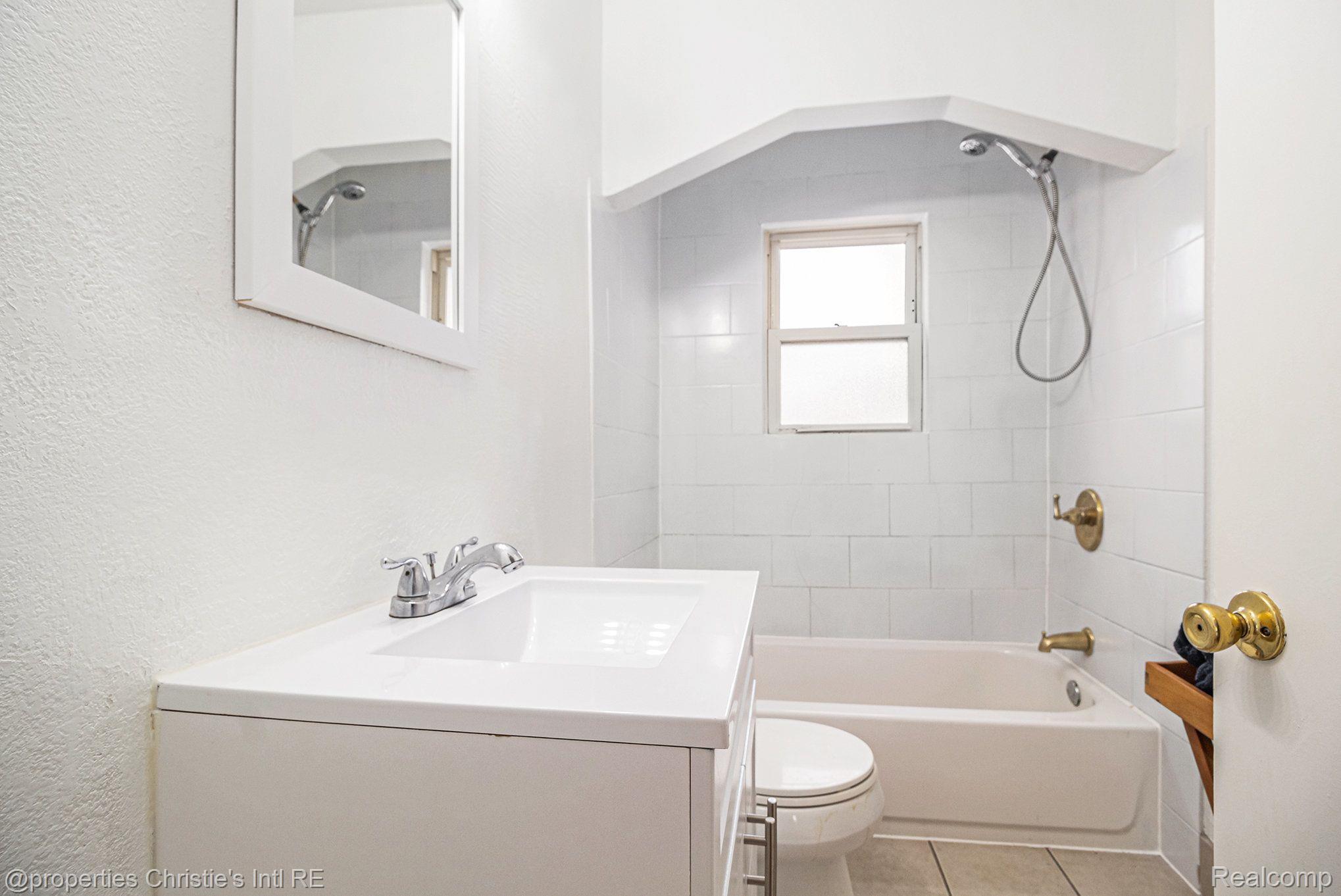 11669 CHATHAM