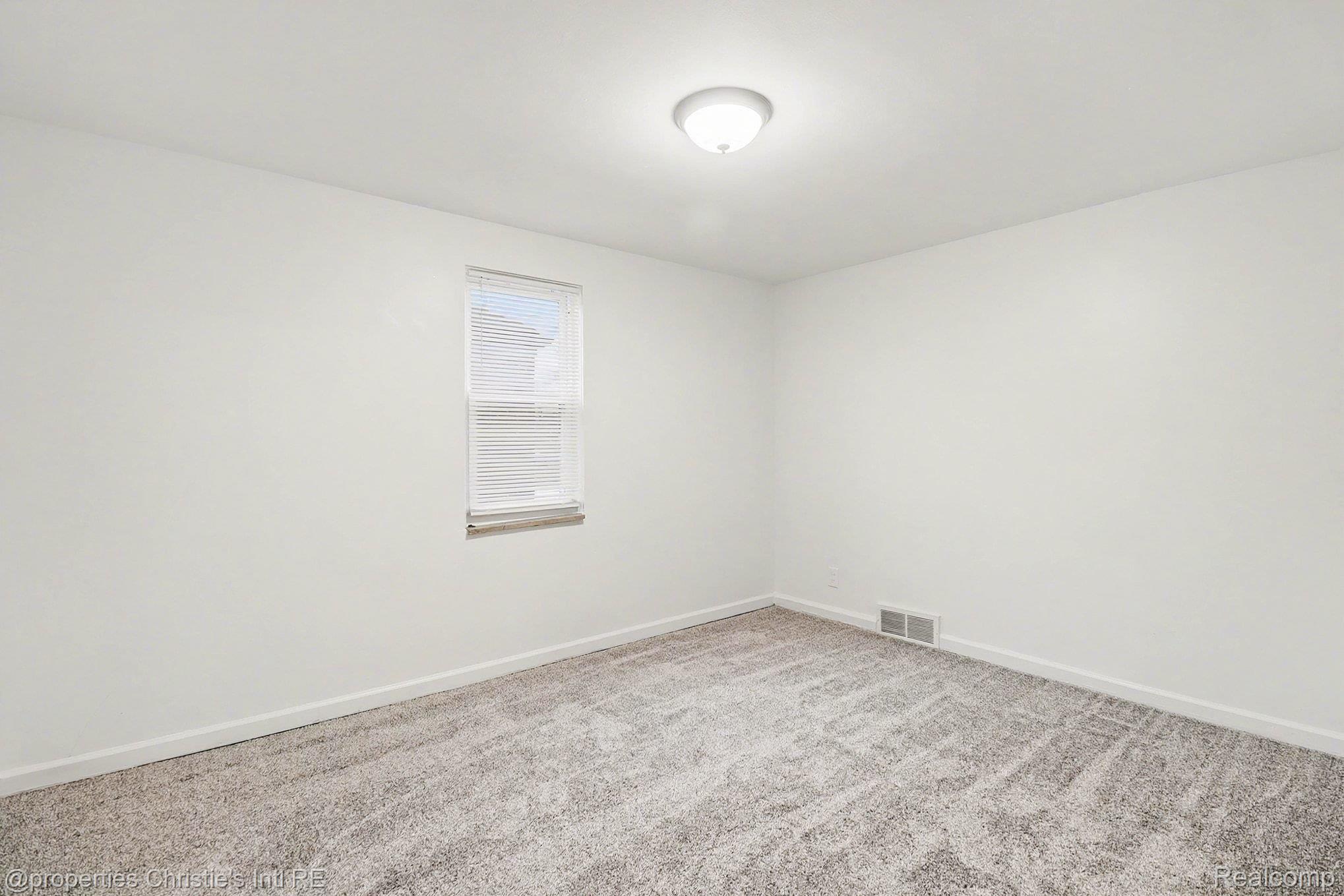 18300 Mendota Street