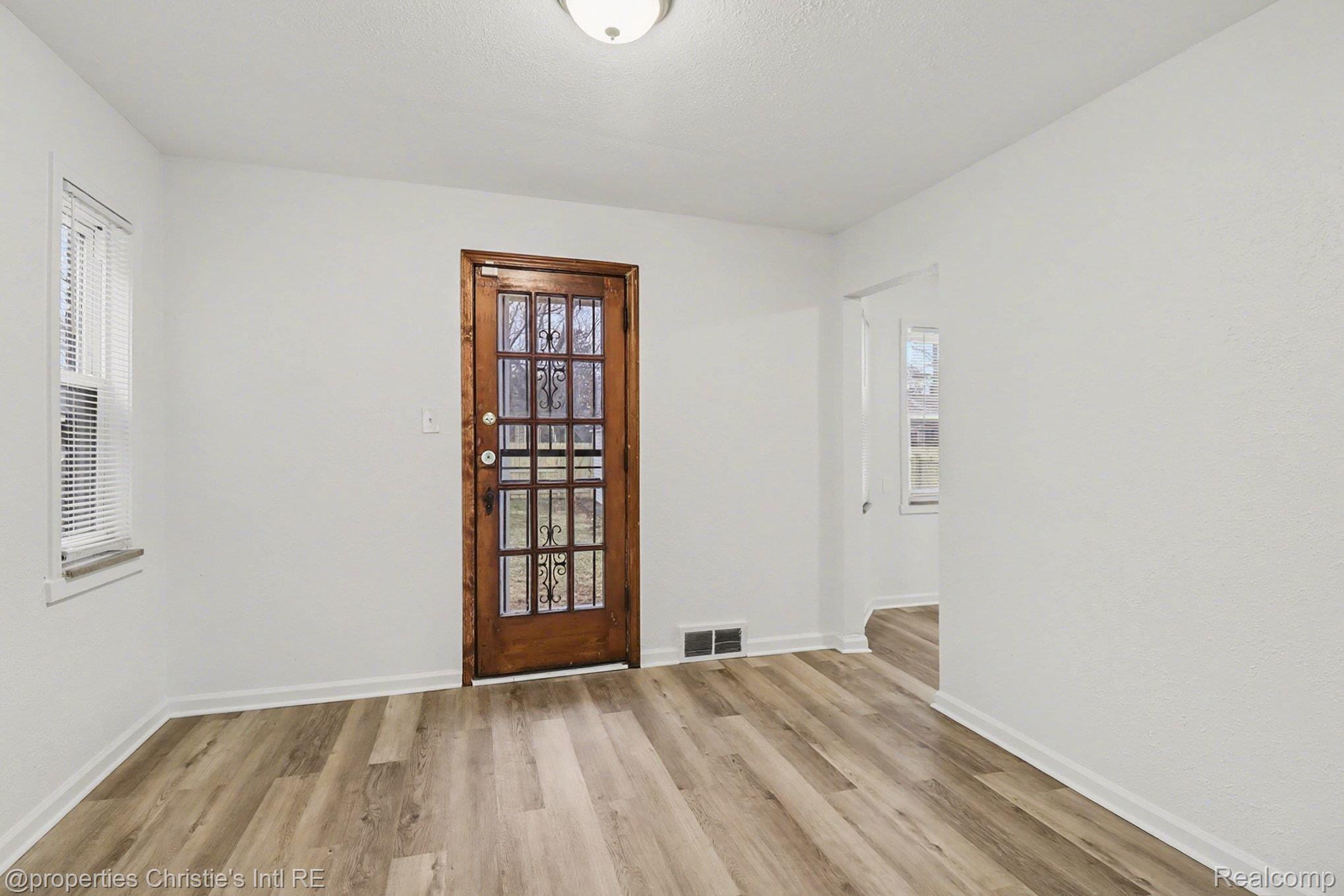 18300 Mendota Street