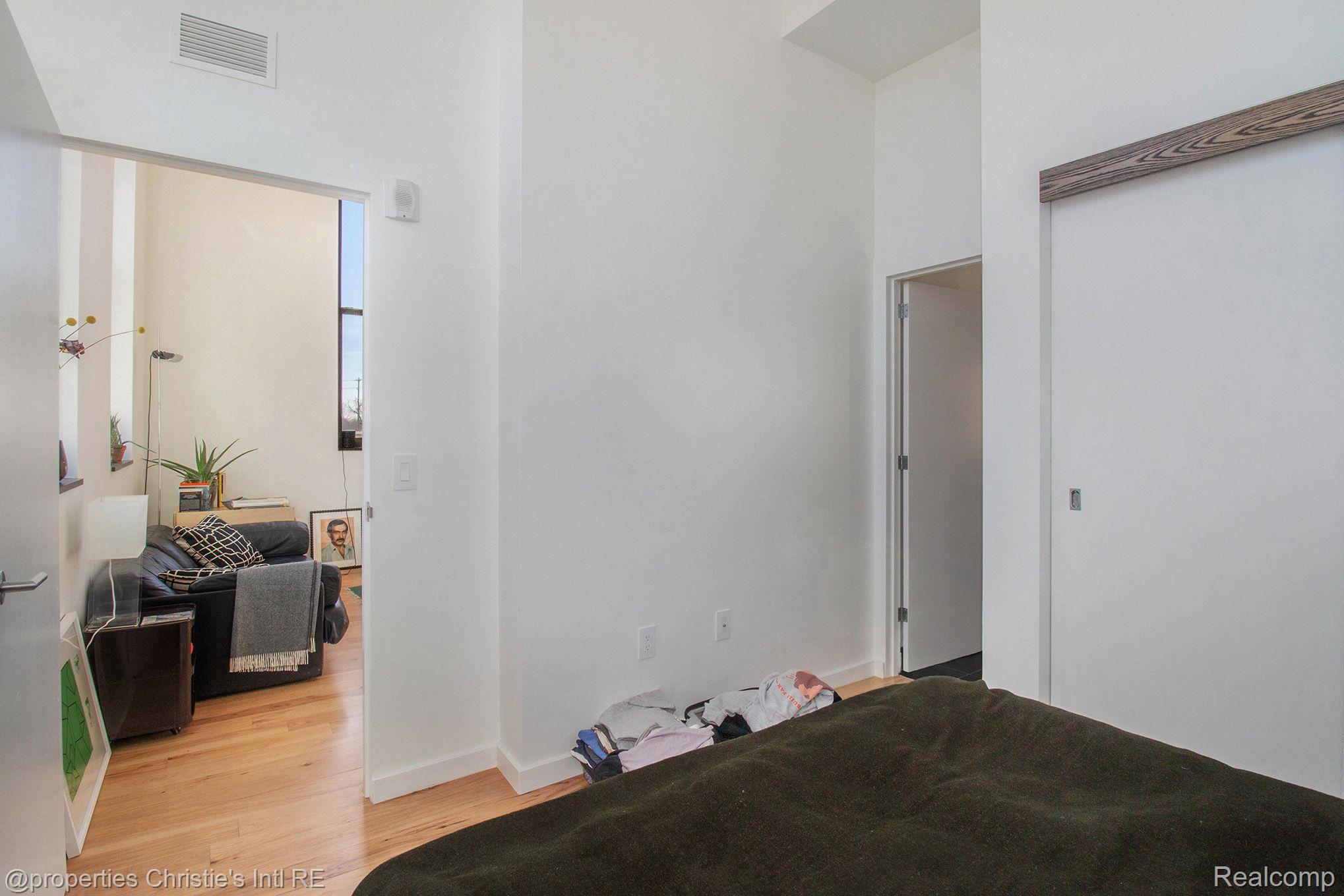 1454 TOWNSEND Street 202