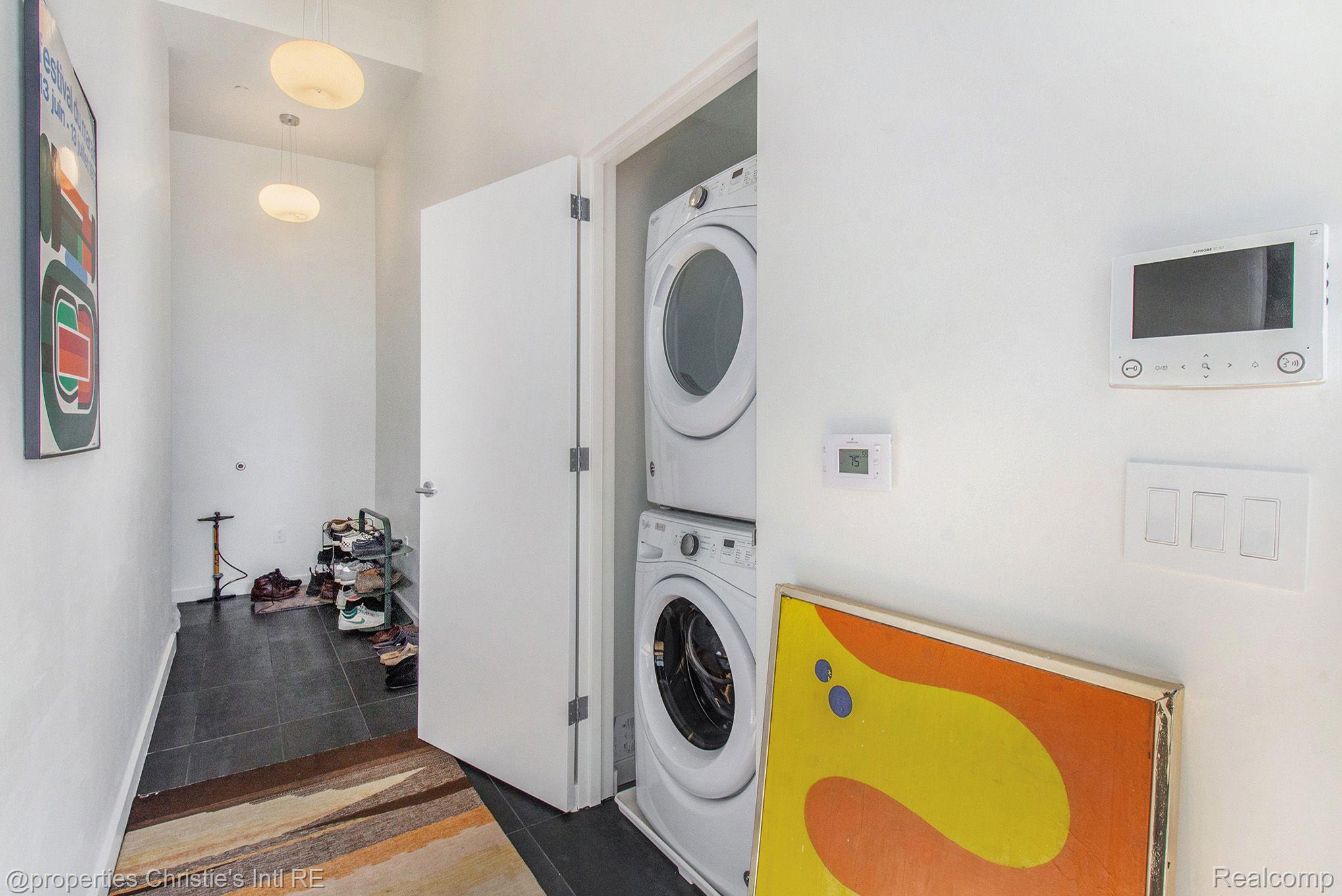 1454 TOWNSEND Street 202