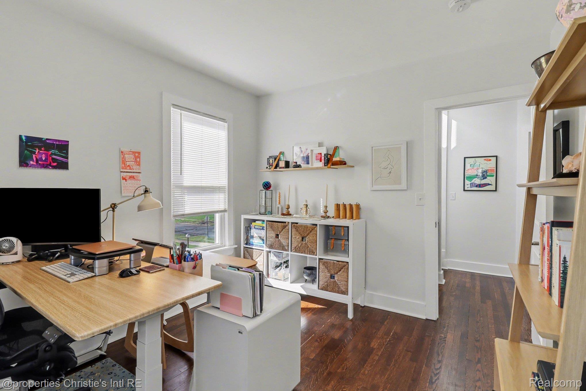 3466 FISCHER Street
