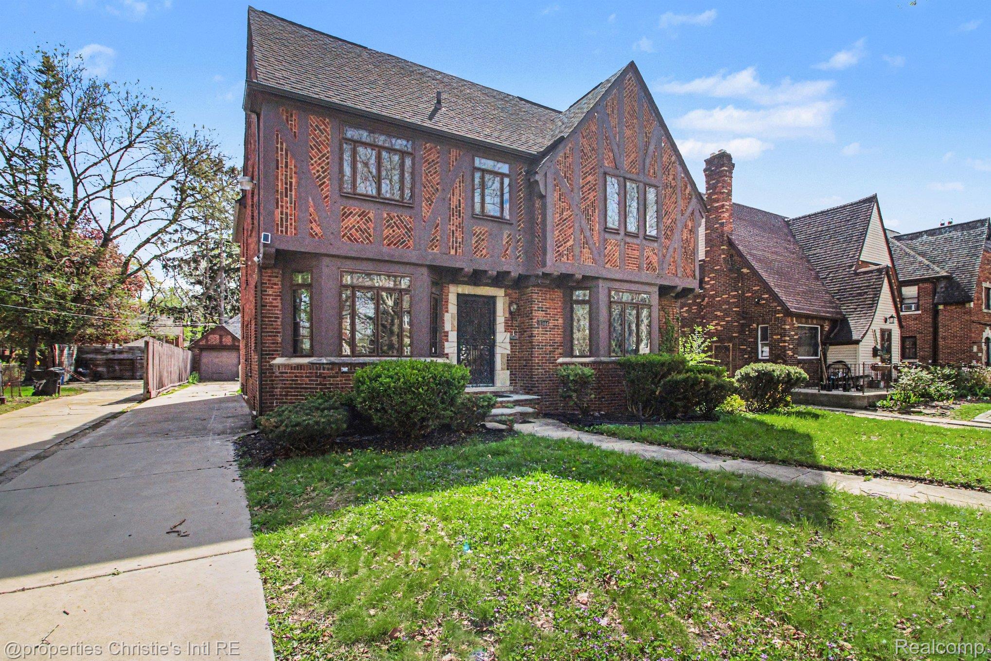 18944 Warrington Drive