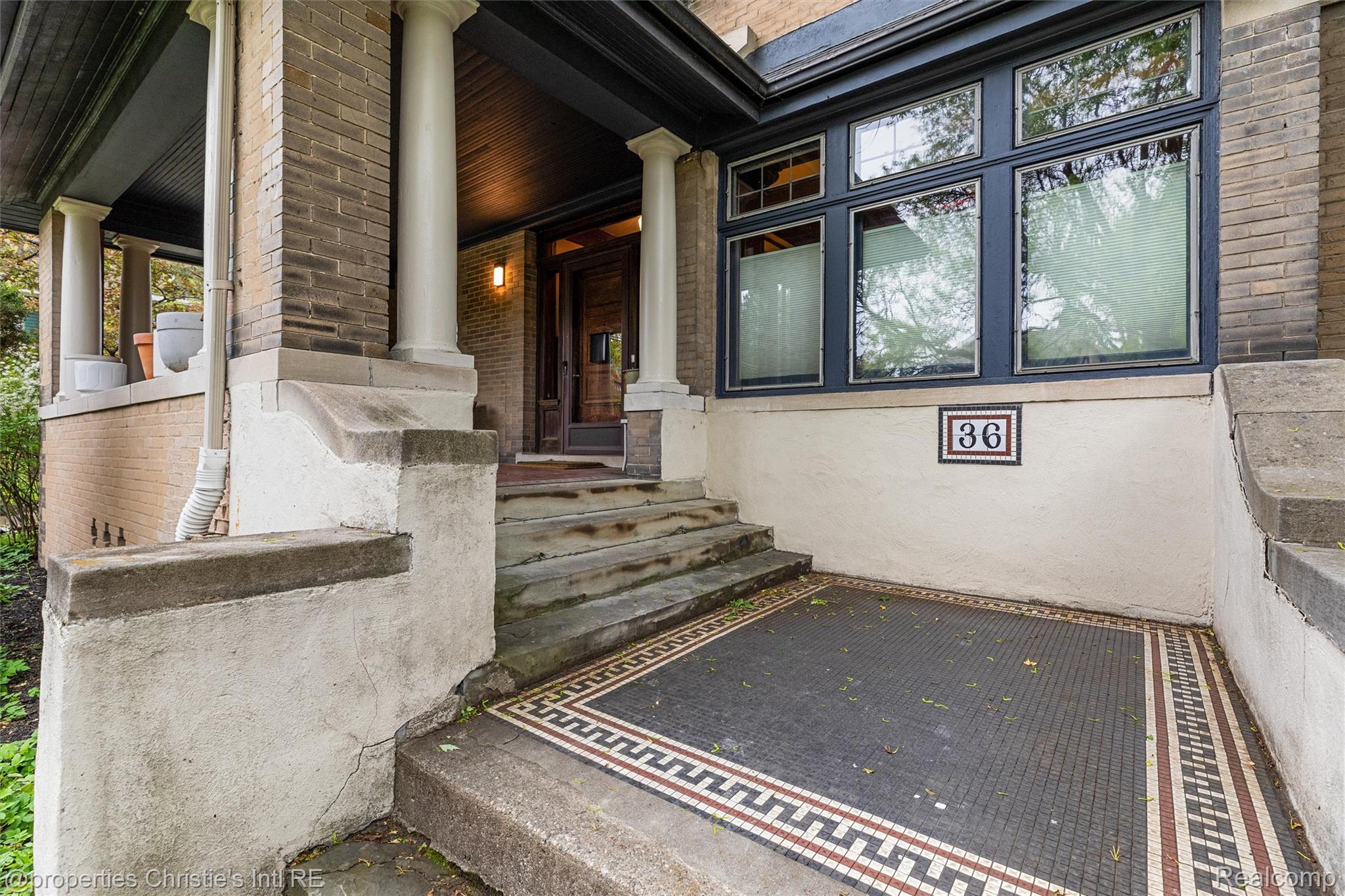 36 Longfellow Street