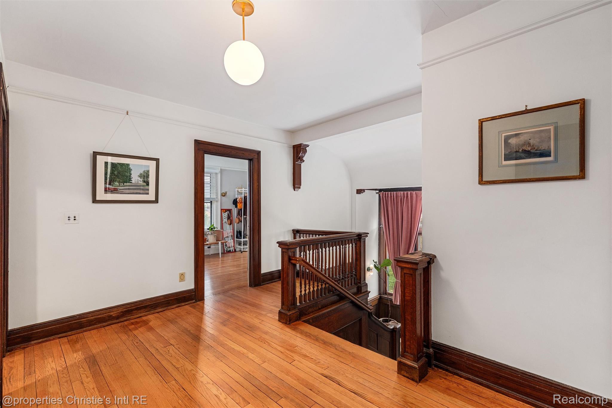 36 Longfellow Street